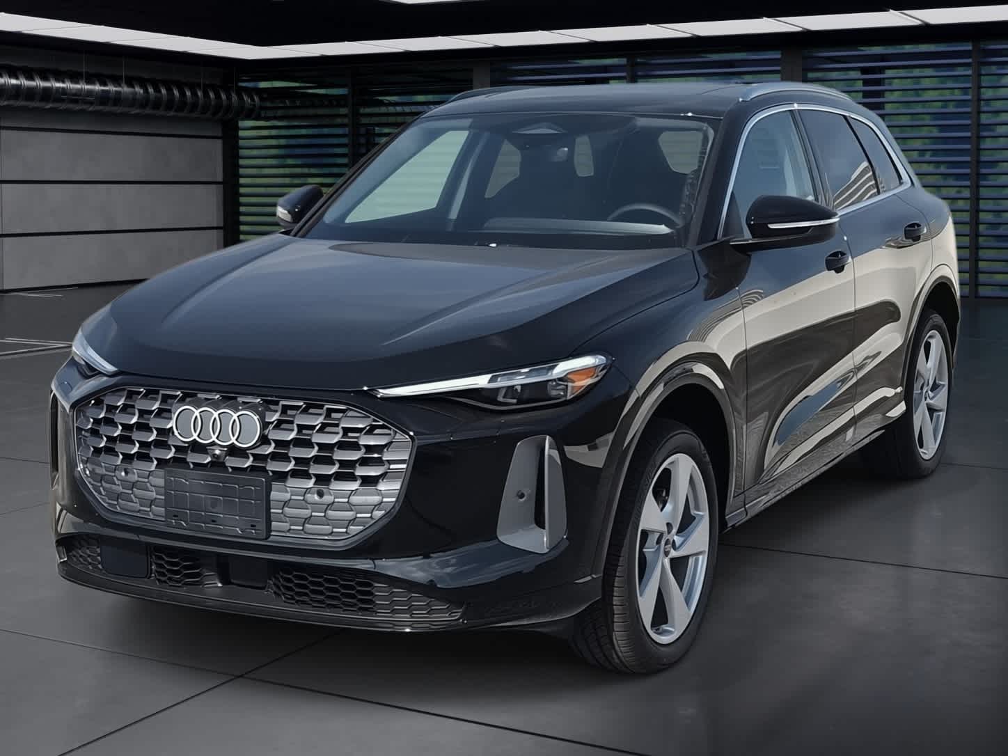 Thumbnail: 2025 Audi Q5 - 1