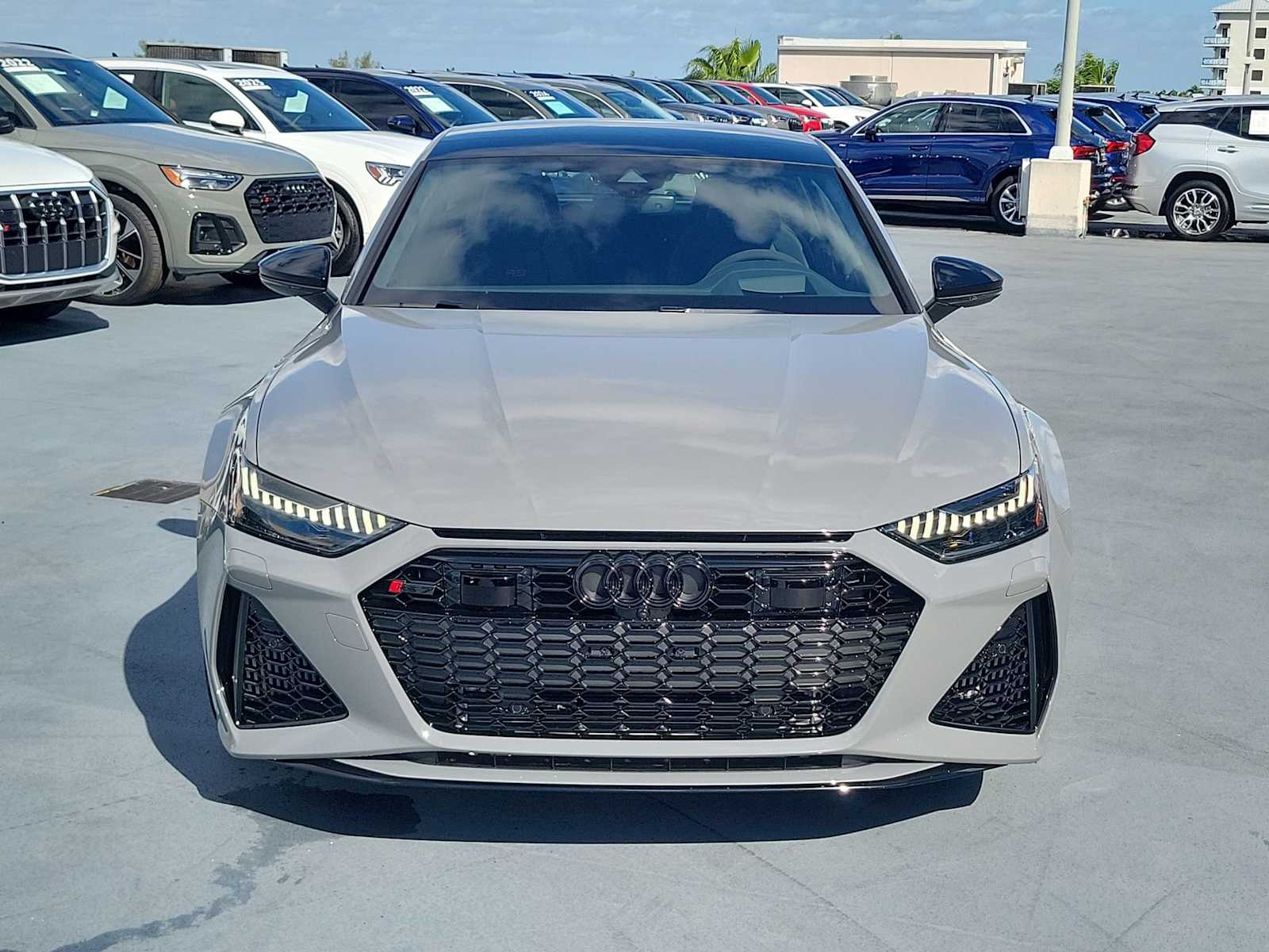 Thumbnail: 2026 Audi RS 7 - 9