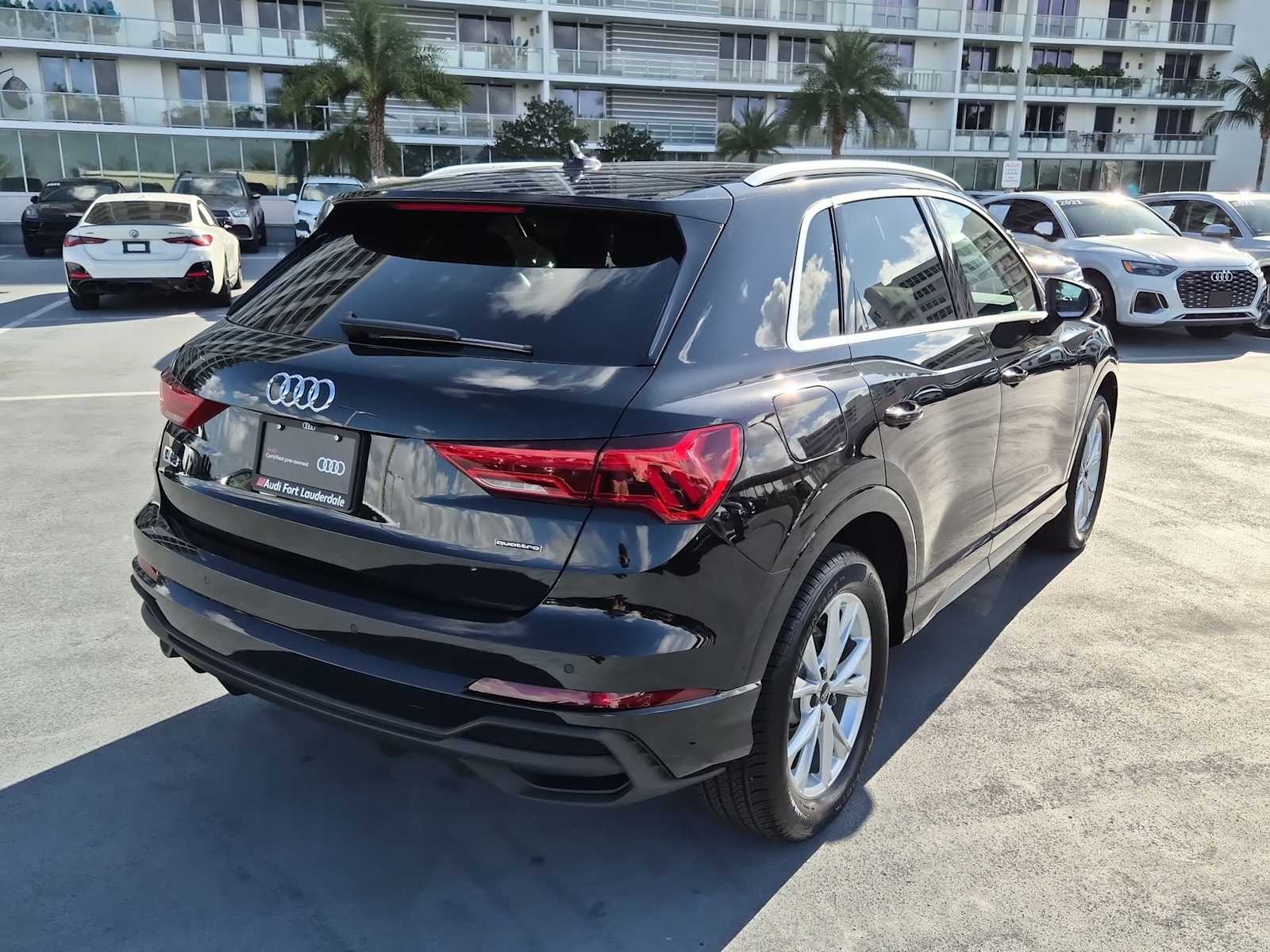 Thumbnail: 2025 Audi Q3 - 6