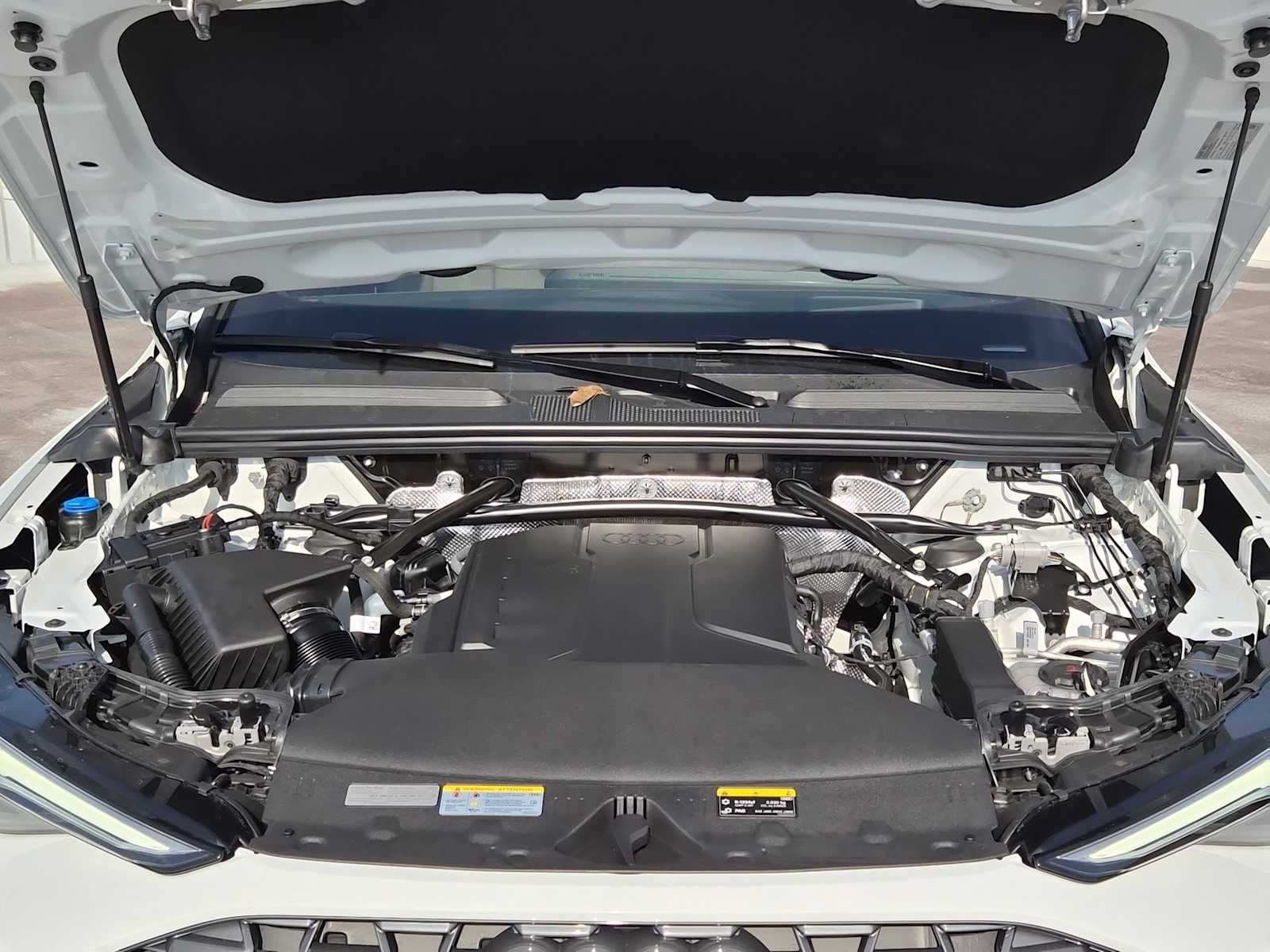 Thumbnail: 2025 Audi Q5 - 13