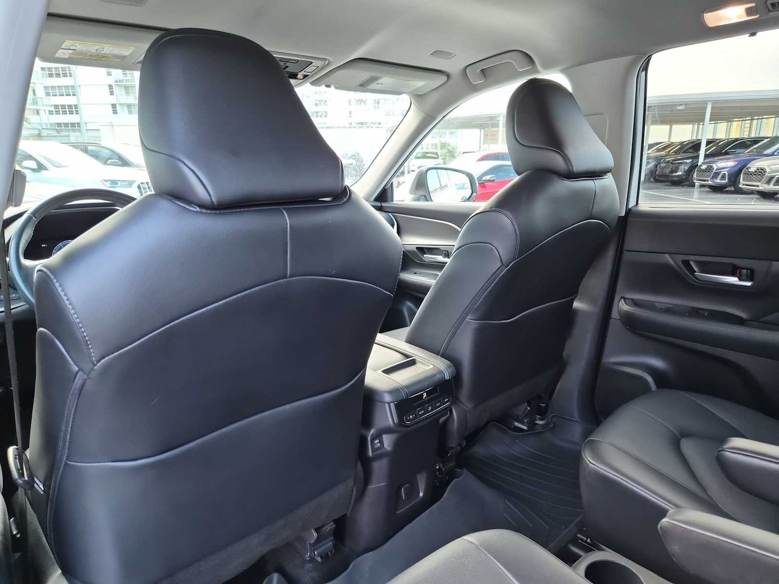 Thumbnail: 2024 Toyota Grand Highlander - 17