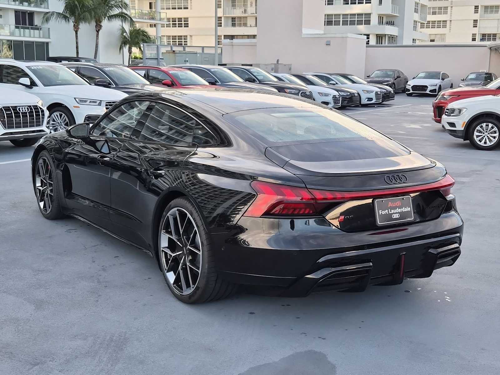 Thumbnail: 2026 Audi RS e-tron GT - 4