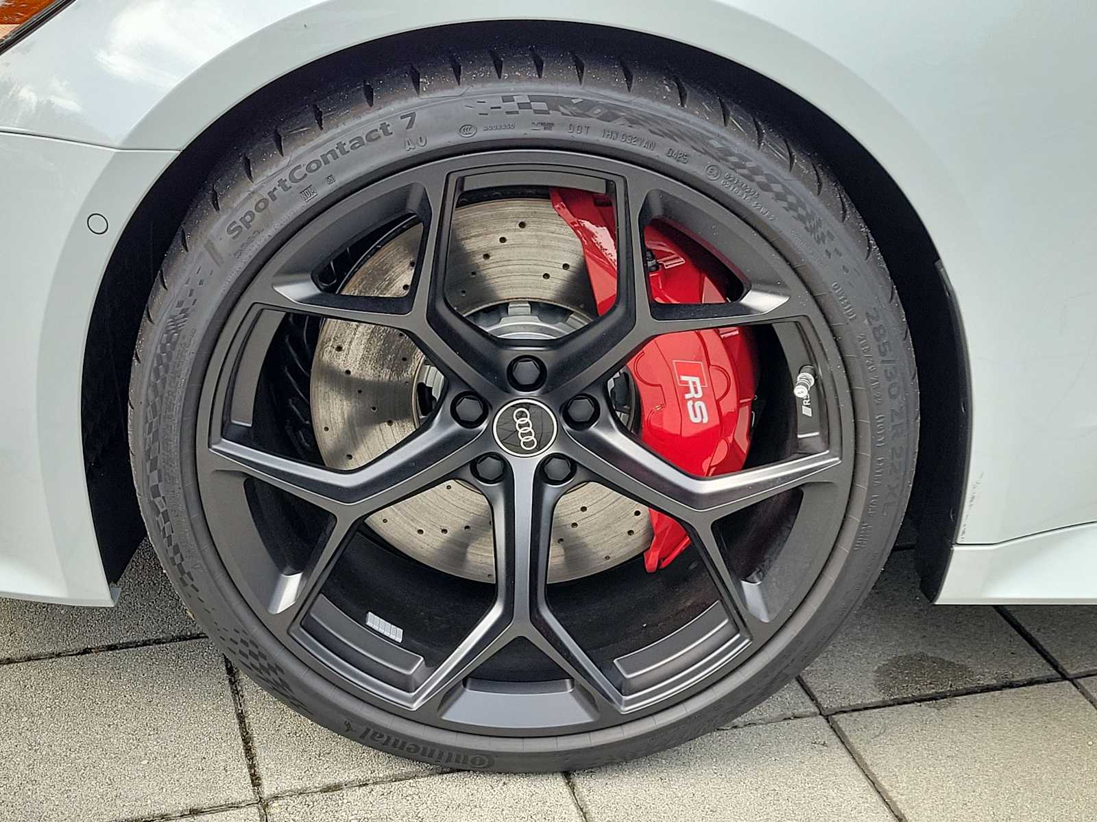 Thumbnail: 2025 Audi RS 7 - 8