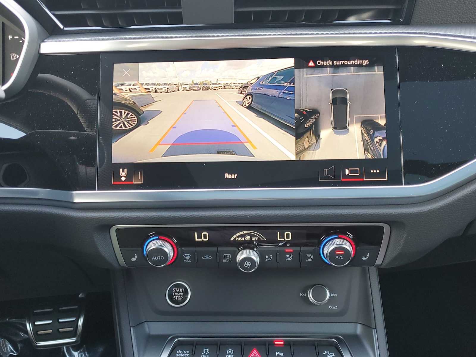 Thumbnail: 2025 Audi Q3 - 20