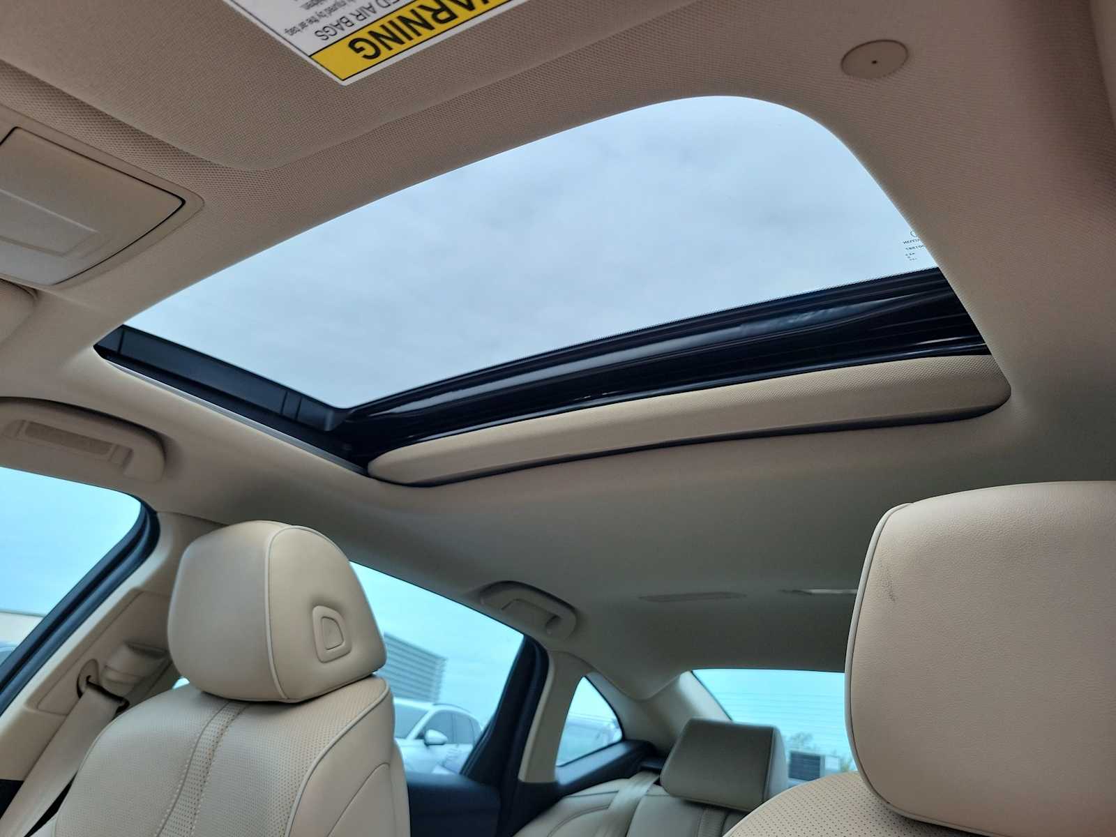 Thumbnail: 2023 Acura TLX - 18