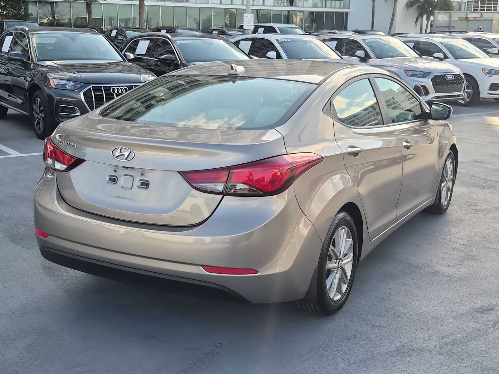 Thumbnail: 2016 Hyundai Elantra - 6