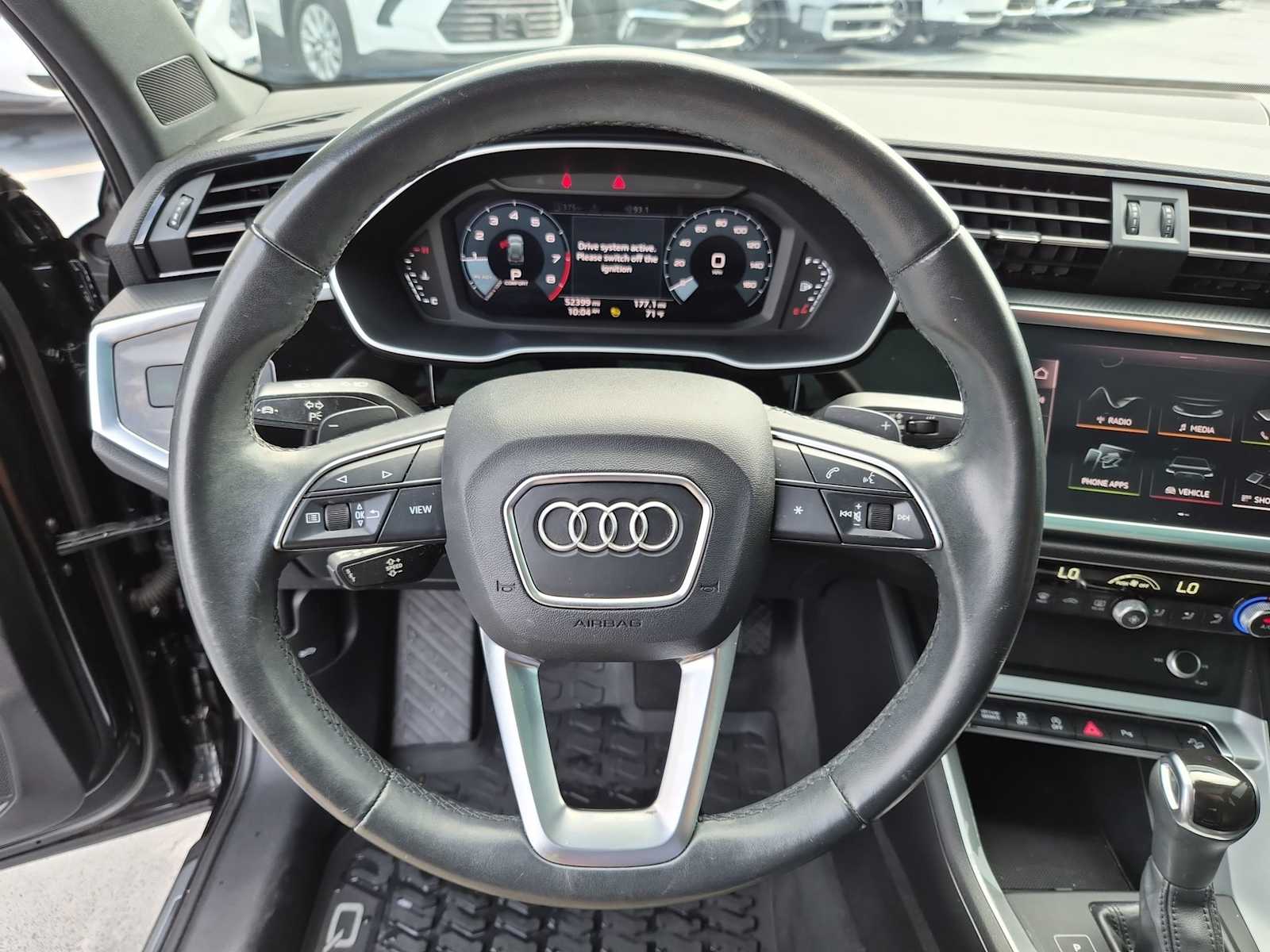 Thumbnail: 2021 Audi Q3 - 20