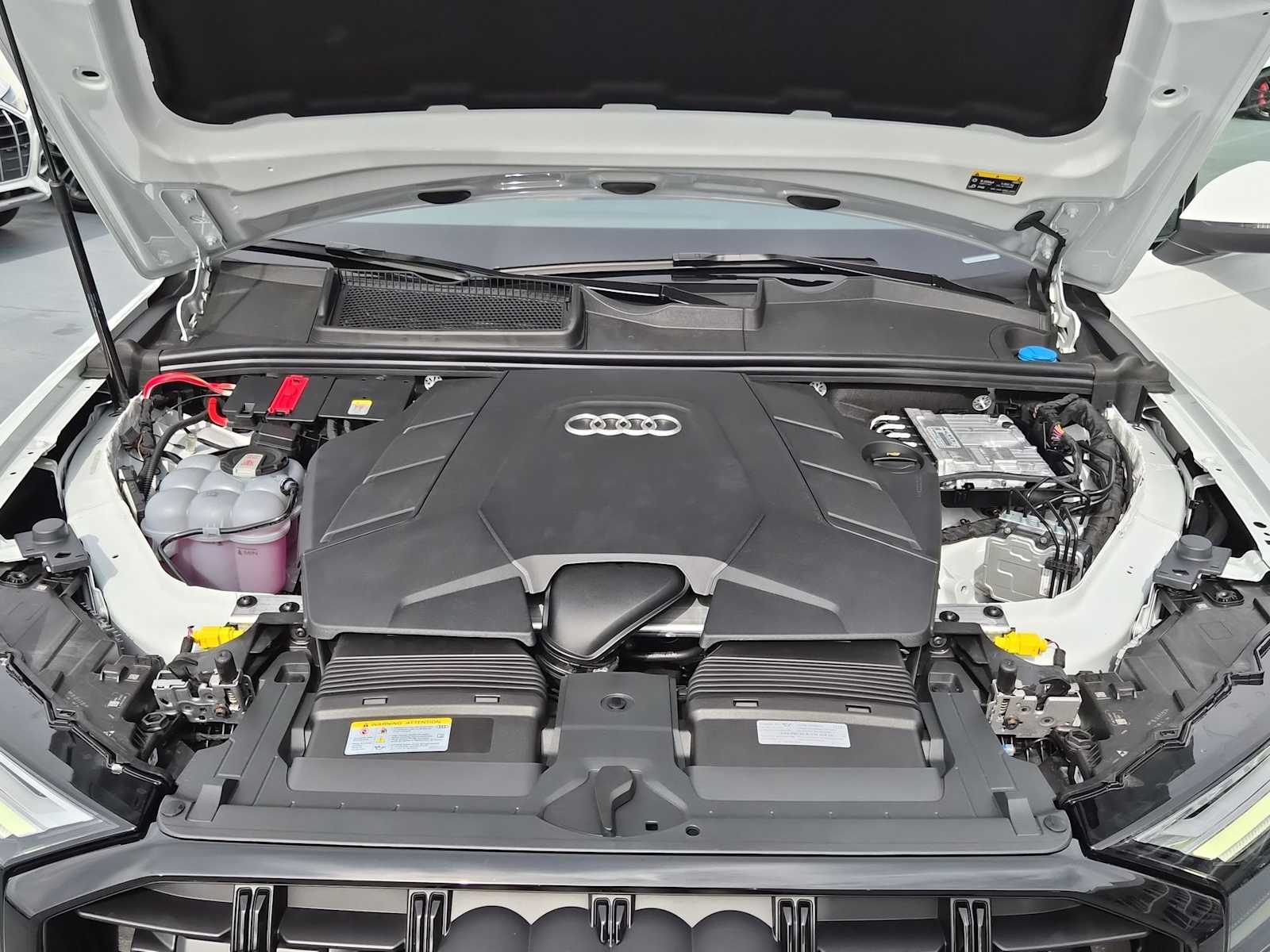 Thumbnail: 2026 Audi Q7 - 13