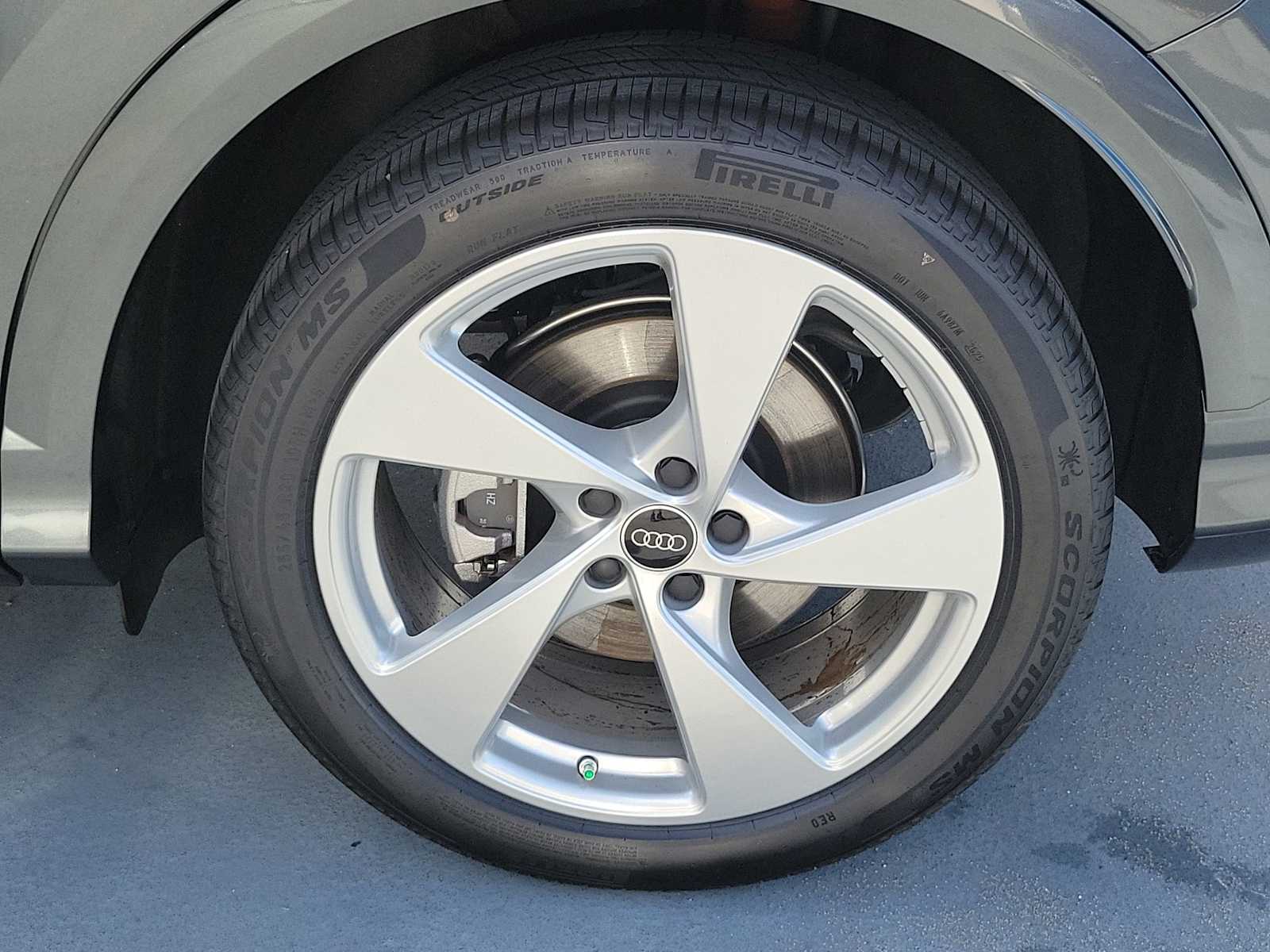 Thumbnail: 2025 Audi Q5 - 12