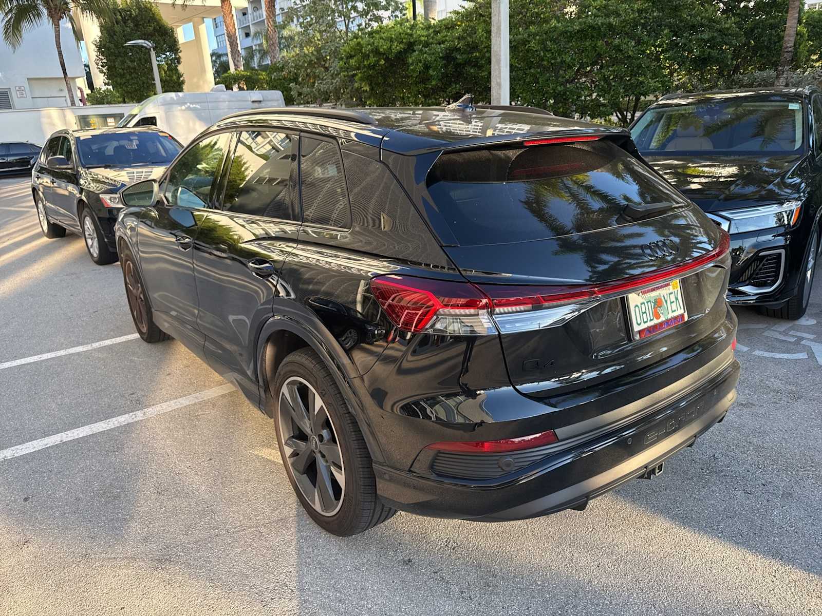 Thumbnail: 2024 Audi Q4 e-tron - 3