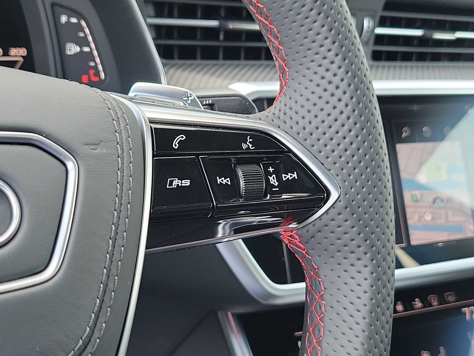 Thumbnail: 2026 Audi RS 7 - 22