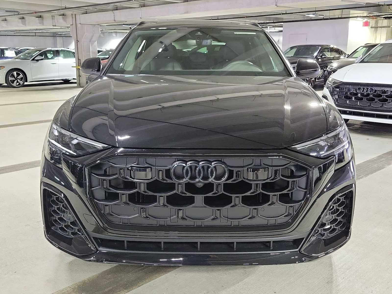 Thumbnail: 2026 Audi Q8 - 8