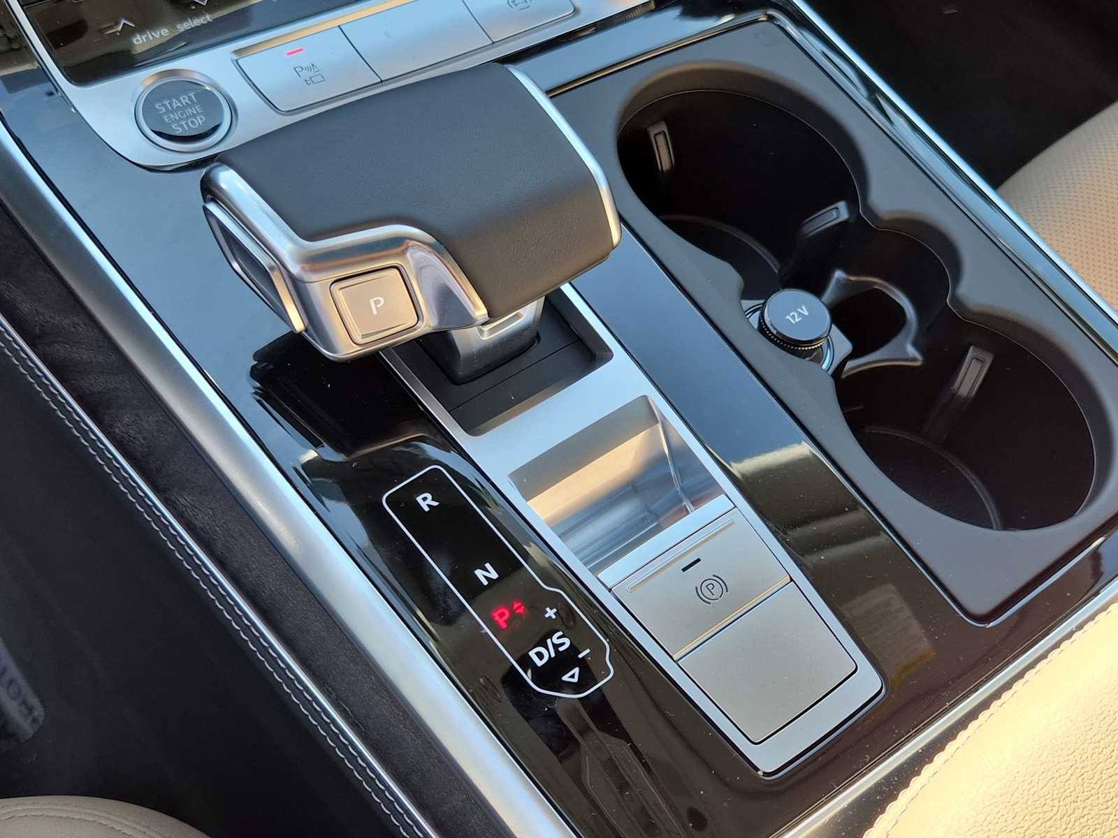 Thumbnail: 2026 Audi Q7 - 25