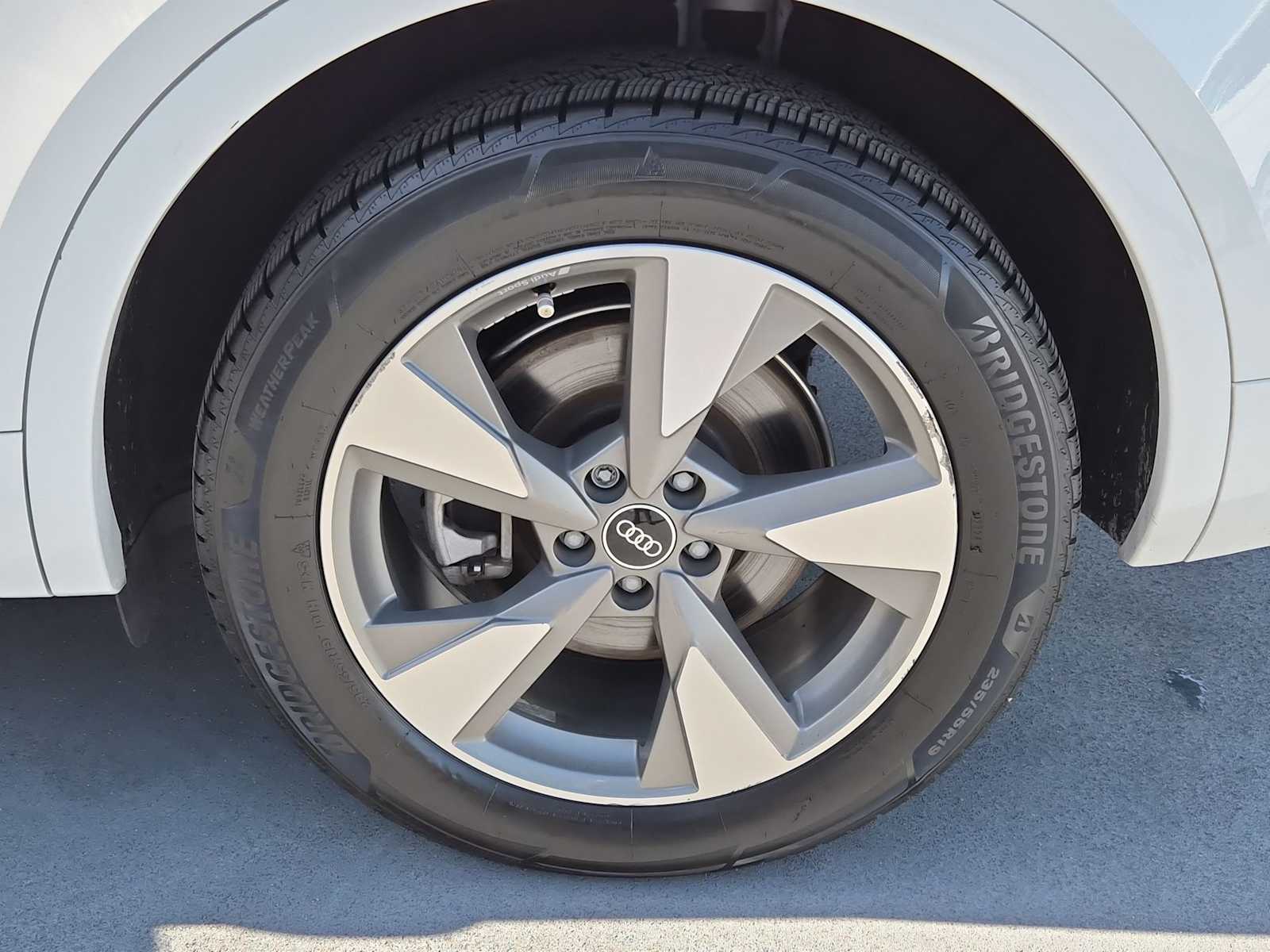 Thumbnail: 2022 Audi Q5 - 12