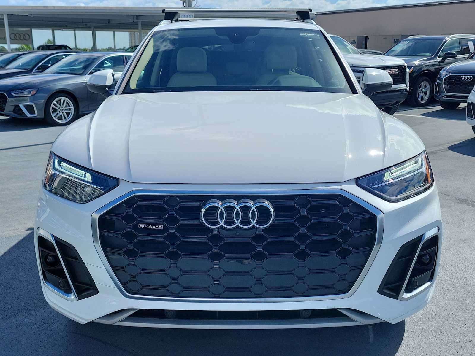 Thumbnail: 2023 Audi Q5 - 9