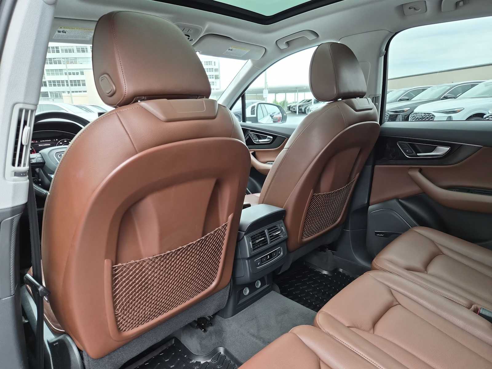 Thumbnail: 2019 Audi Q7 - 17