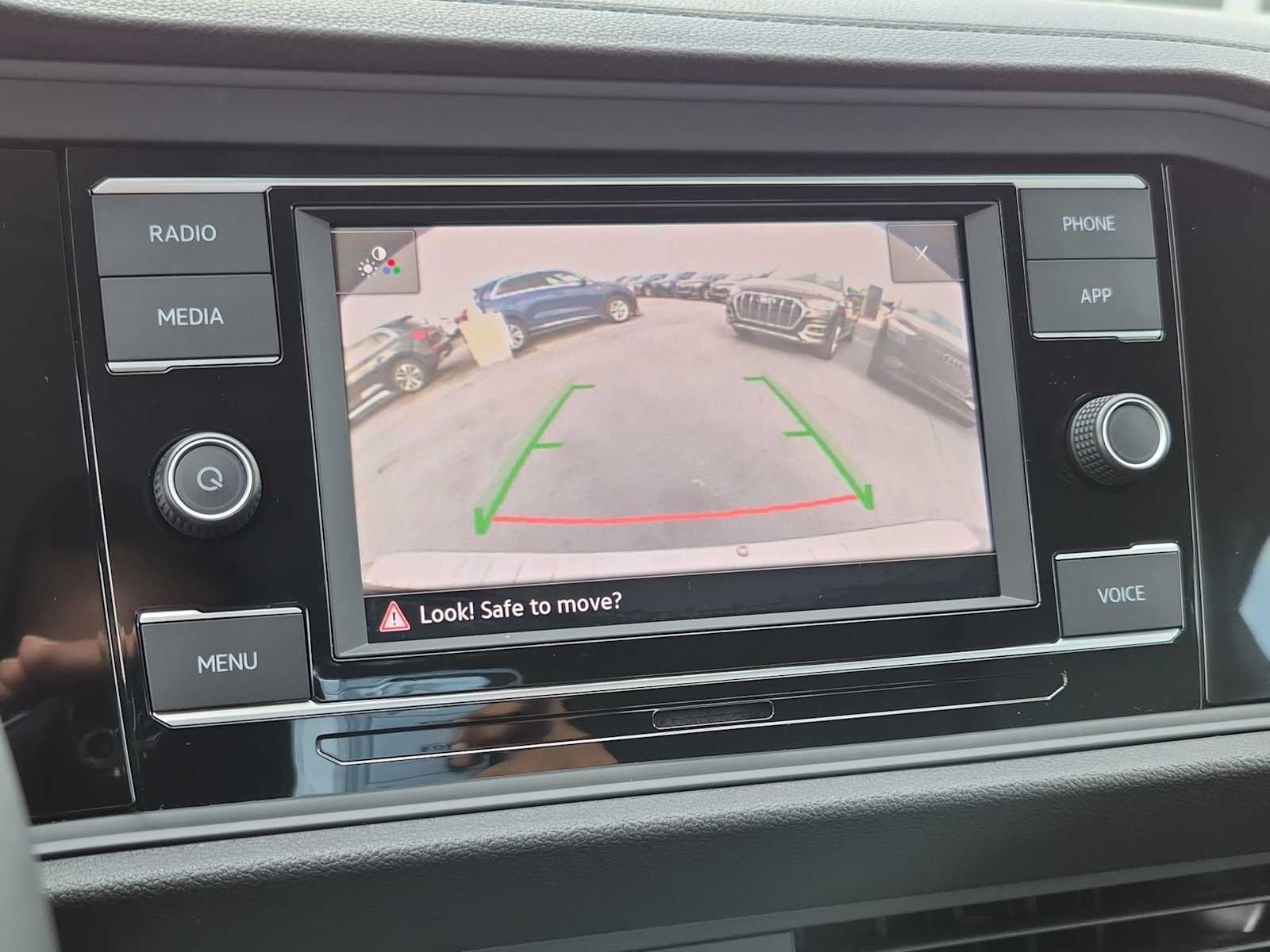 Thumbnail: 2023 Volkswagen Jetta - 23