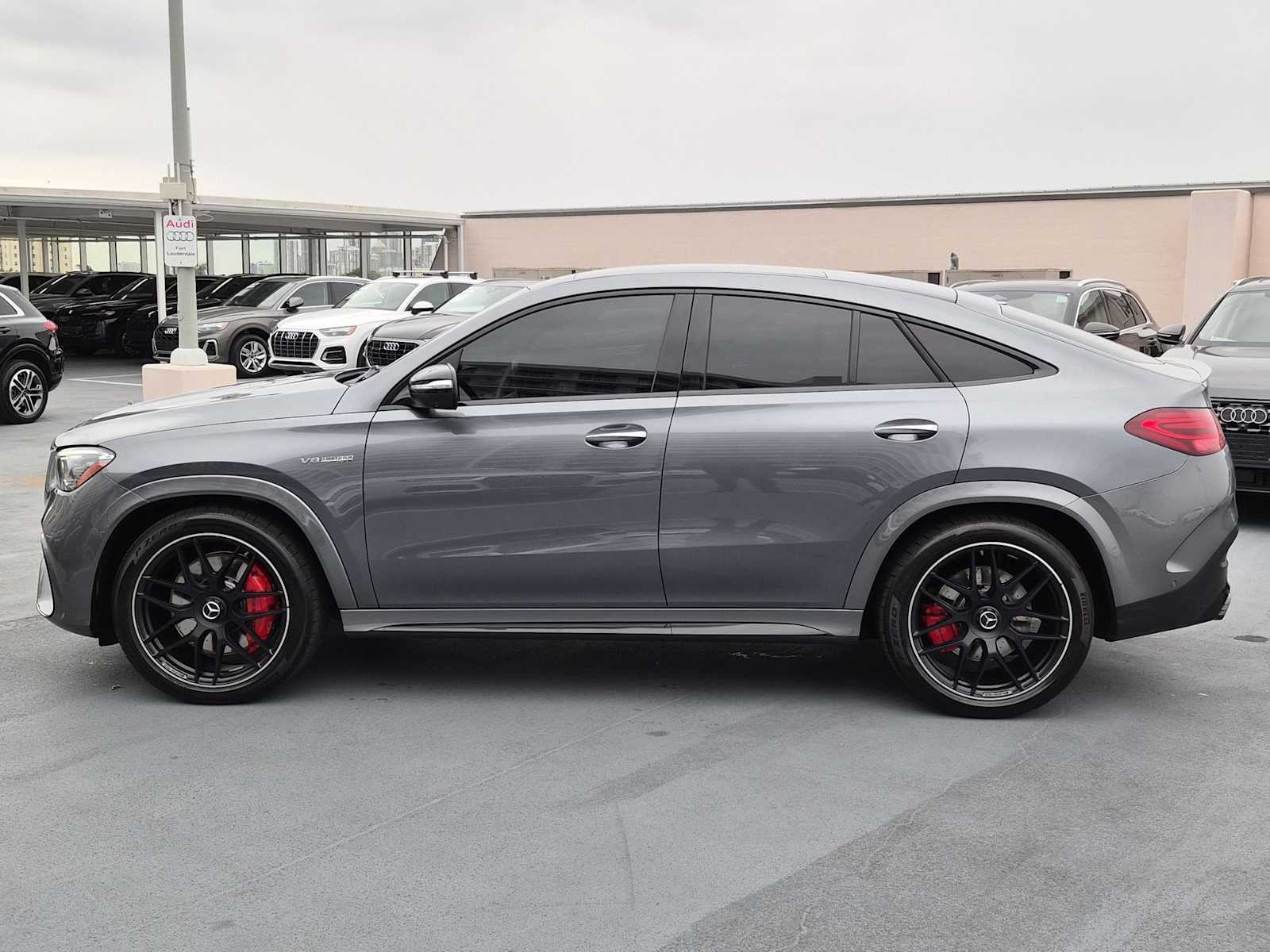 Thumbnail: 2024 Mercedes-Benz GL-Class - 3