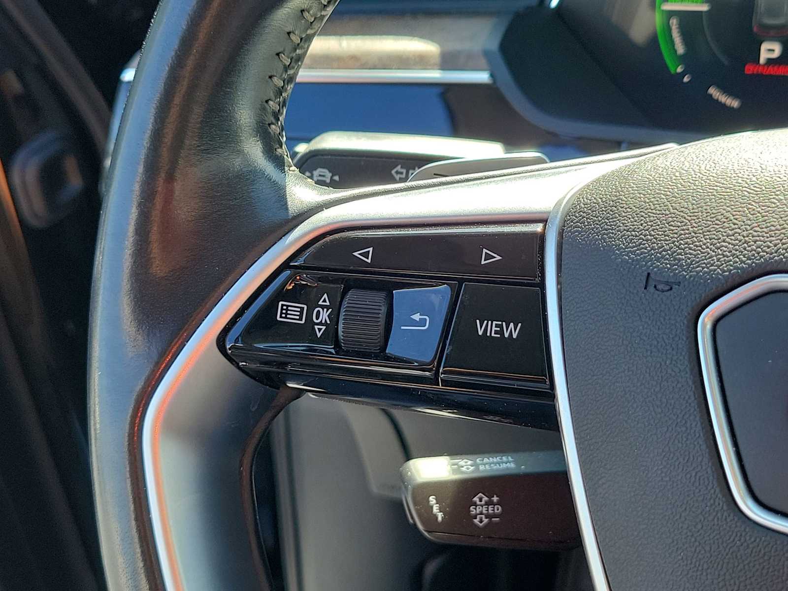 Thumbnail: 2019 Audi e-tron - 21