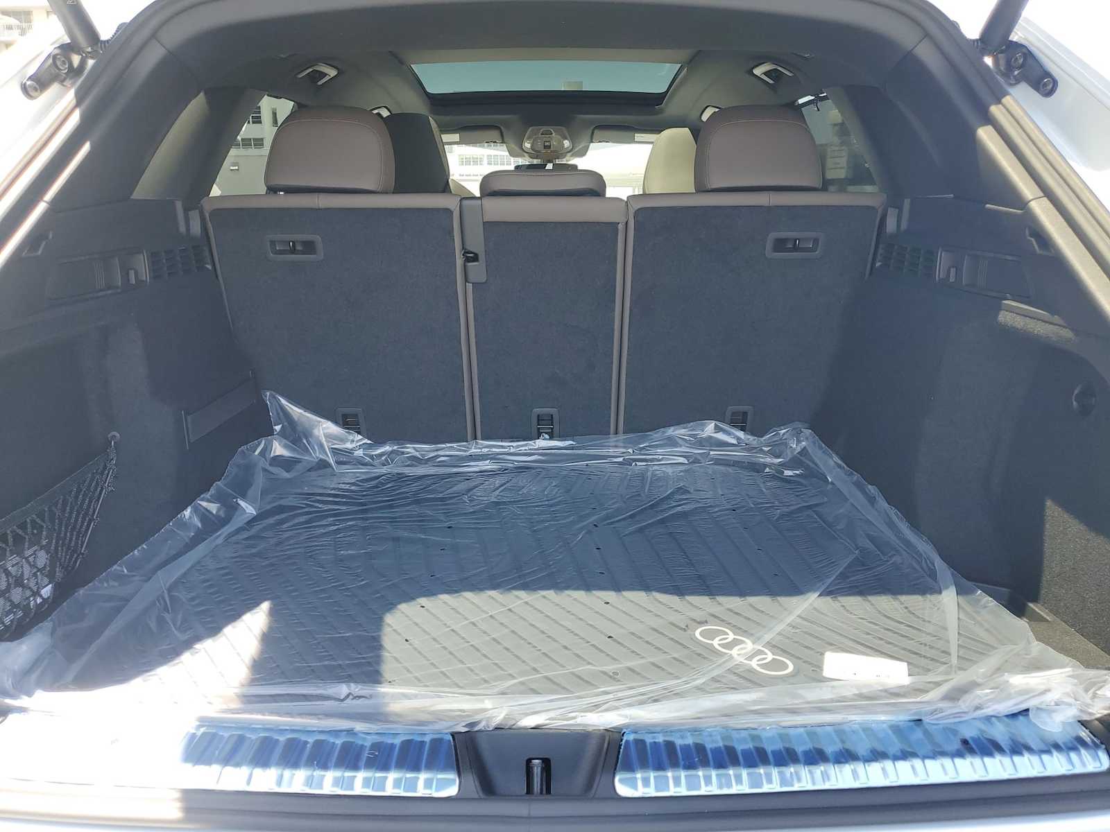 Thumbnail: 2025 Audi Q5 - 24