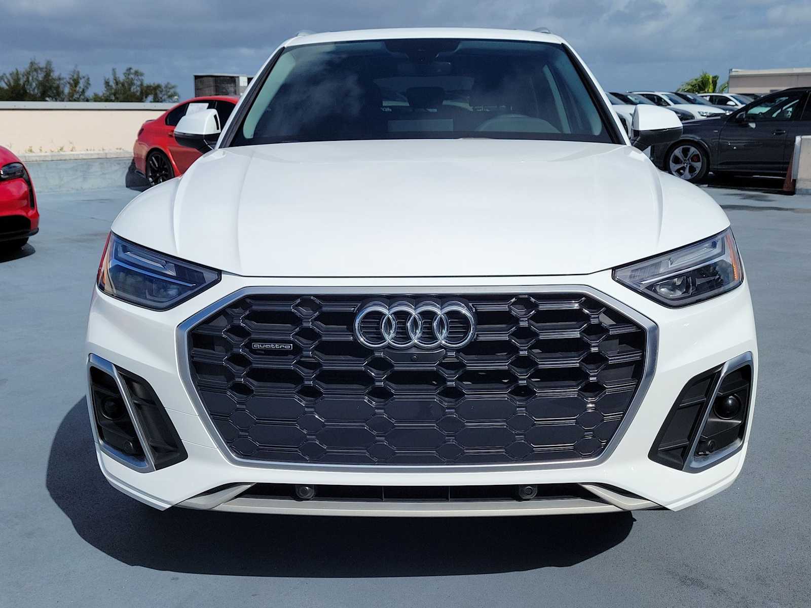 Thumbnail: 2023 Audi Q5 - 9