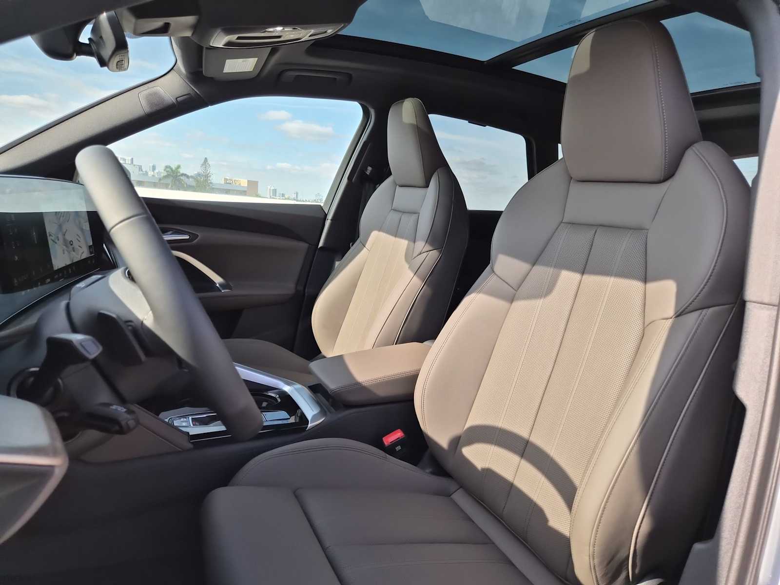 Thumbnail: 2025 Audi Q5 - 15