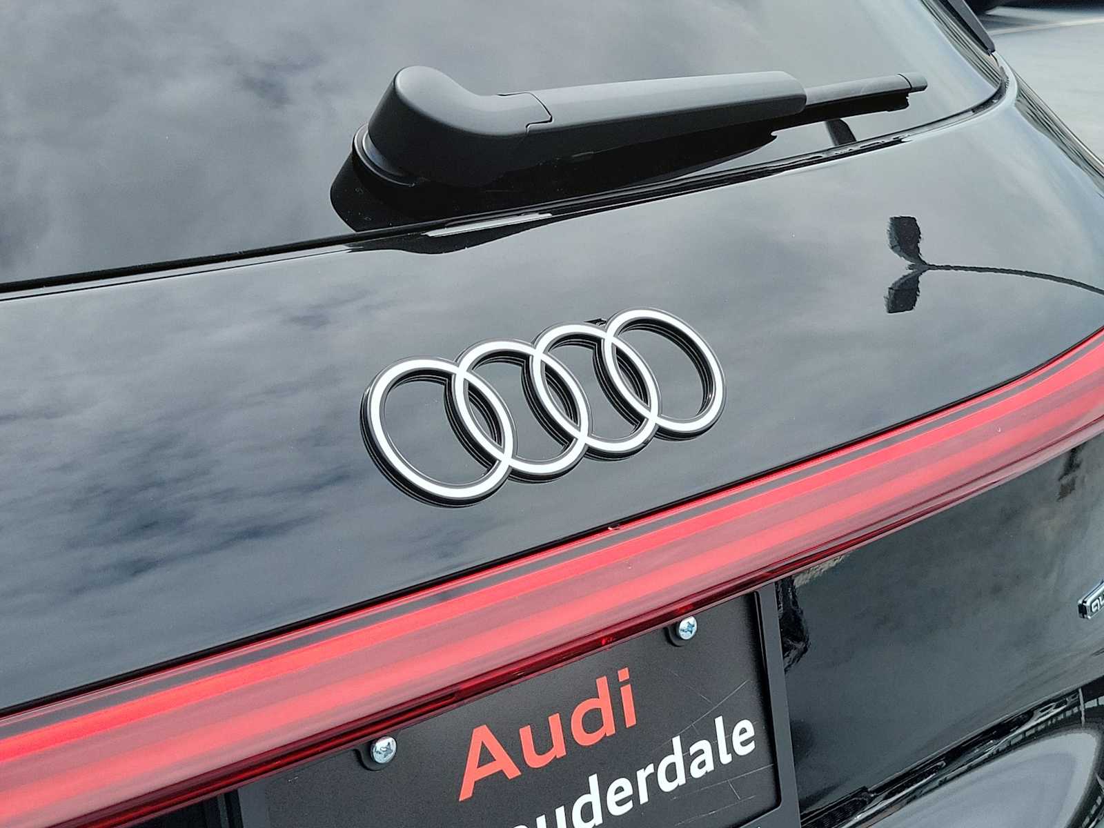Thumbnail: 2026 Audi Q5 - 10
