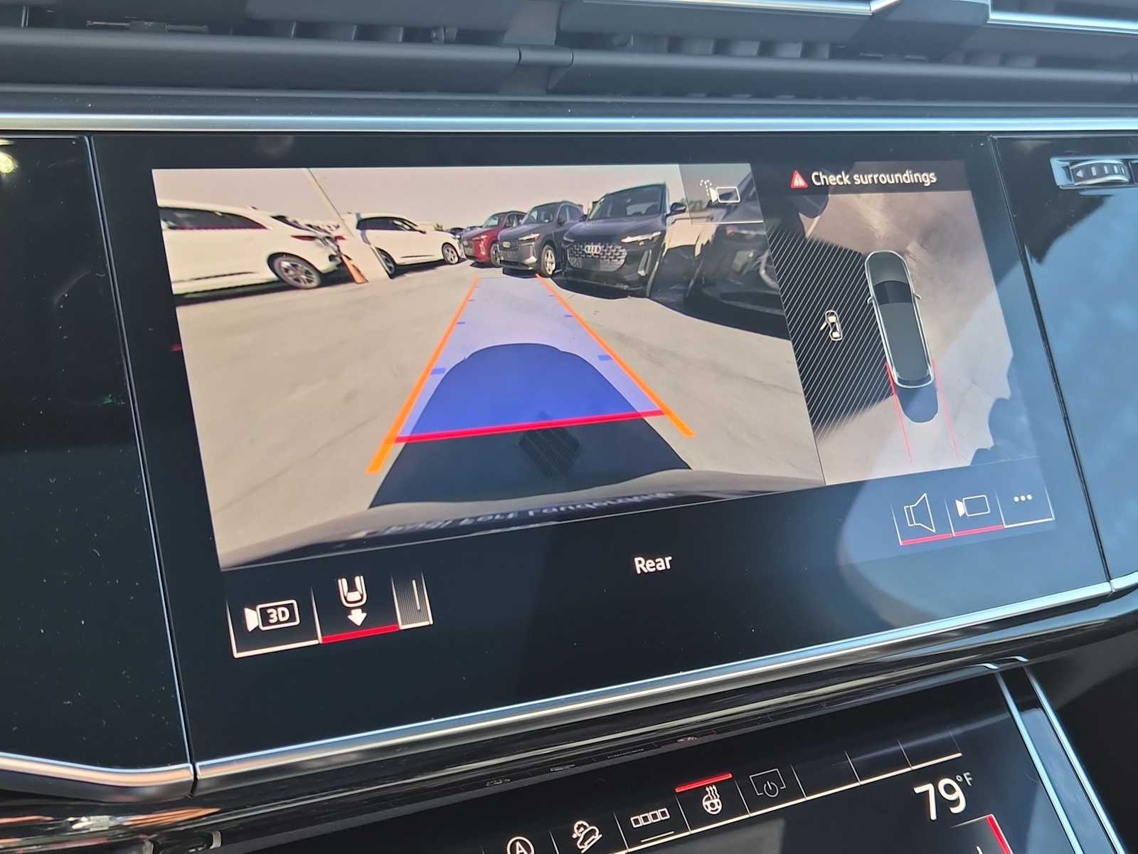 Thumbnail: 2026 Audi Q7 - 24