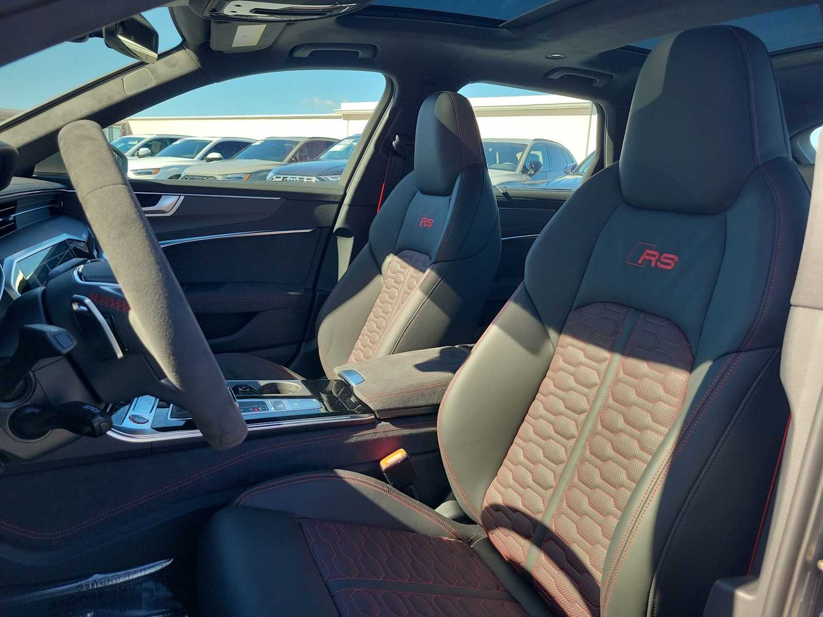 Thumbnail: 2026 Audi RS 6 - 15