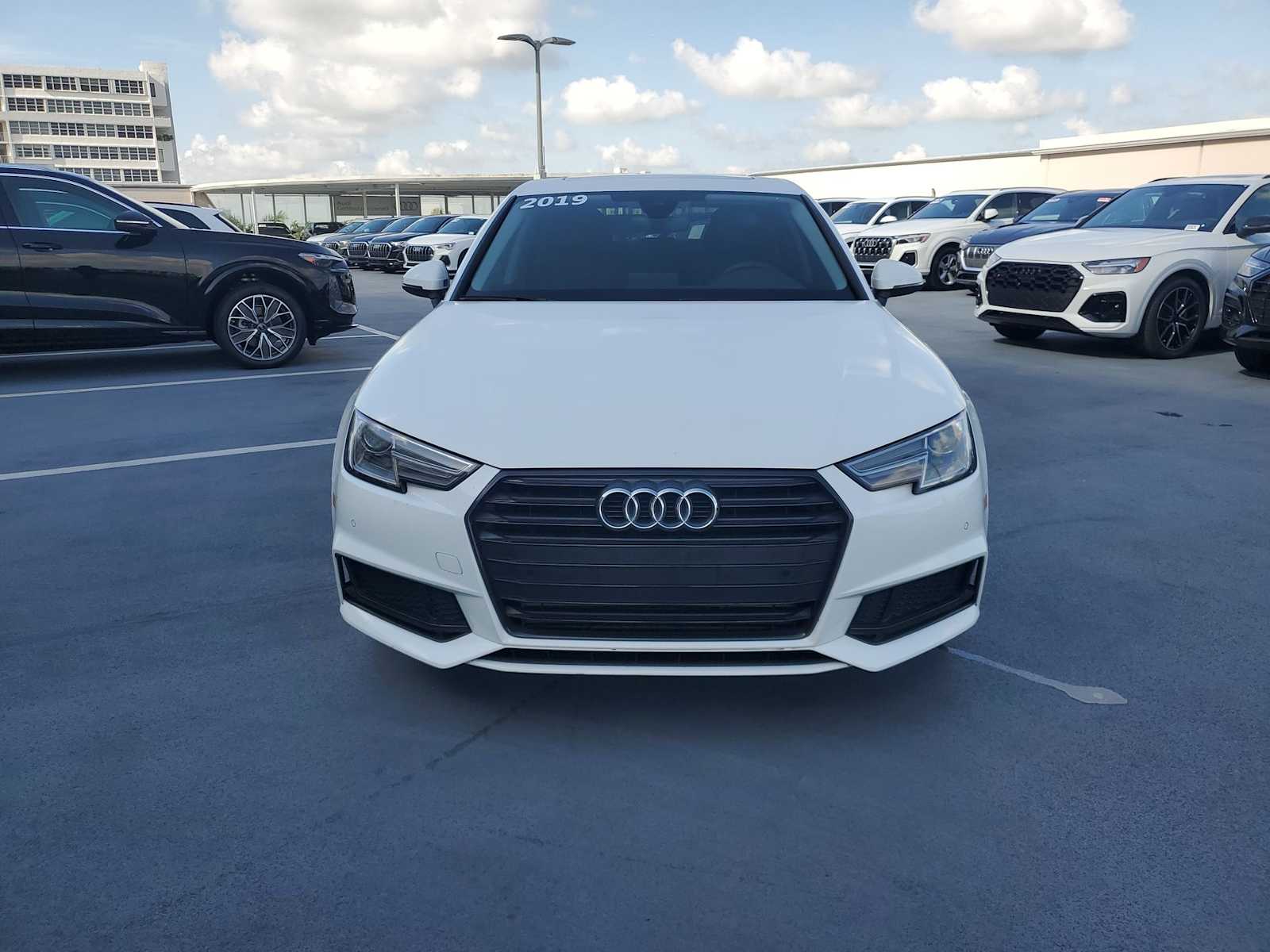 Thumbnail: 2019 Audi A4 - 9