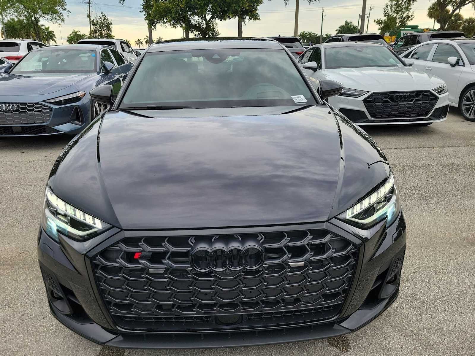 Thumbnail: 2025 Audi S8 - 6