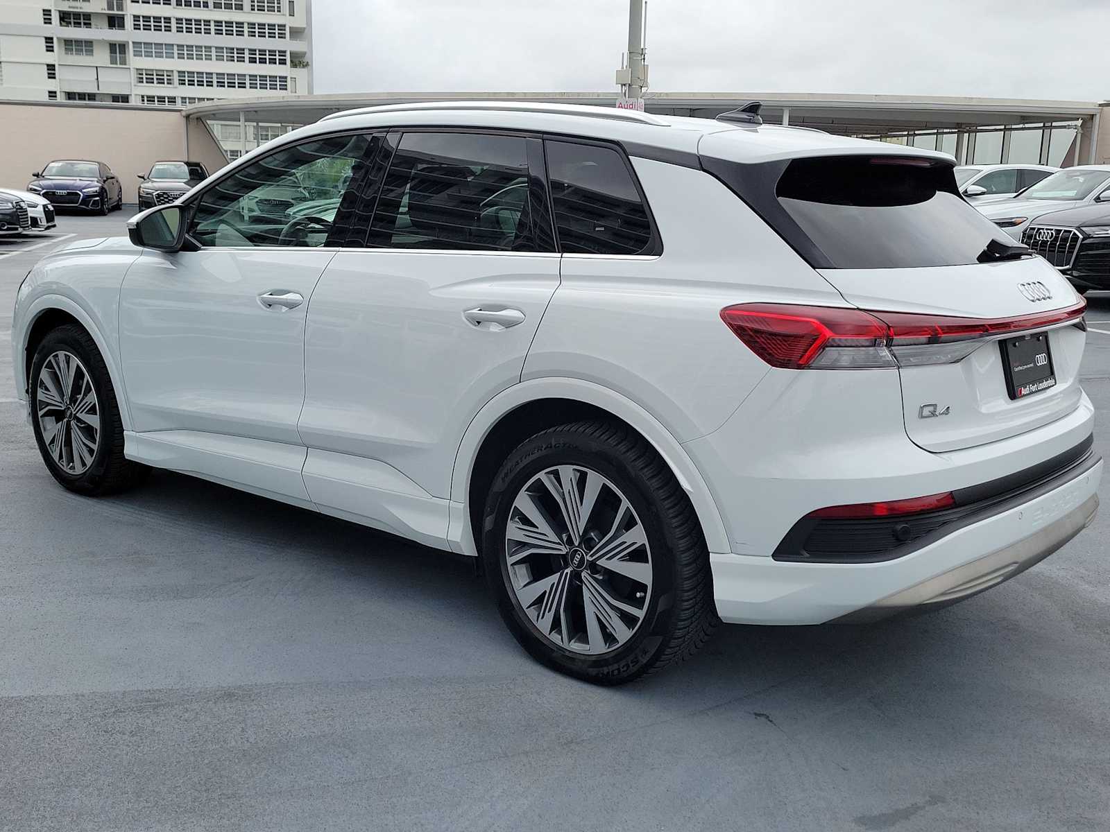 Thumbnail: 2023 Audi Q4 e-tron - 4