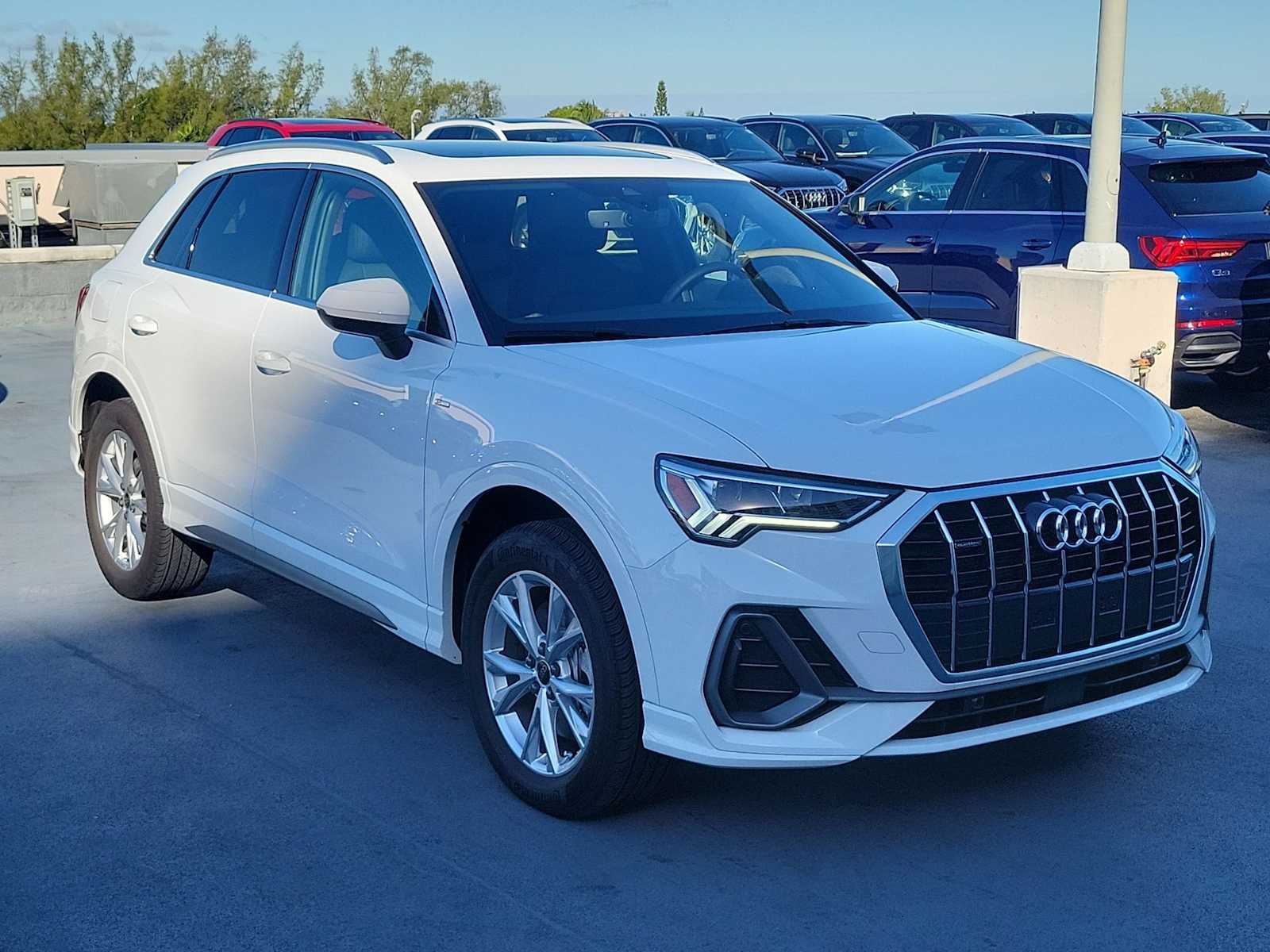 Thumbnail: 2025 Audi Q3 - 8