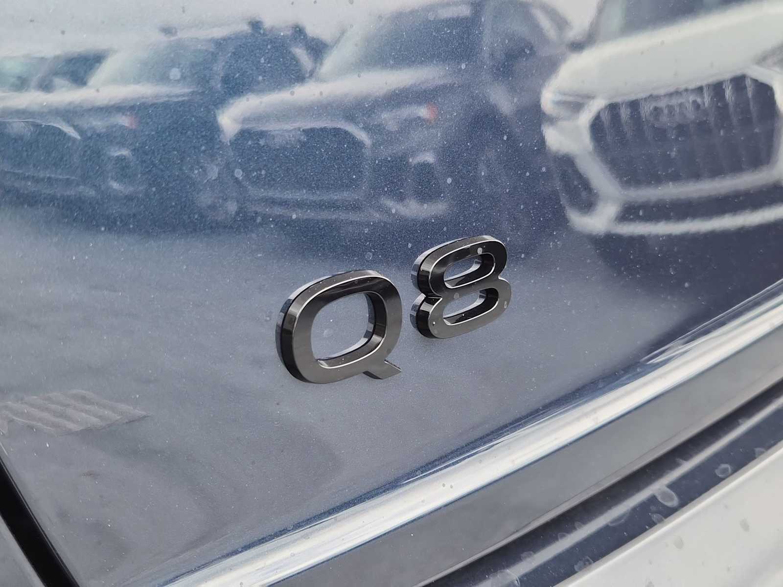 Thumbnail: 2026 Audi Q8 - 10