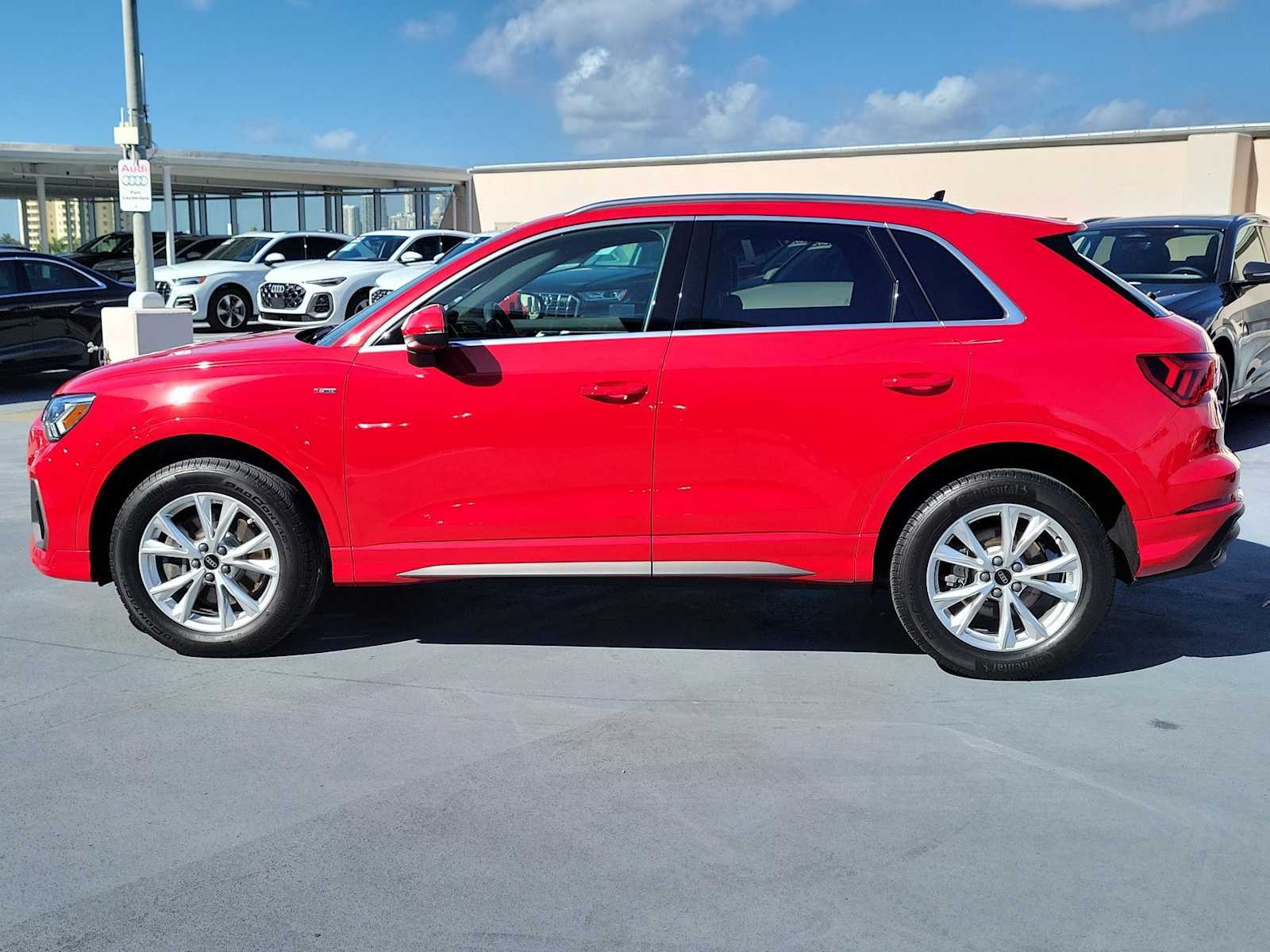 Thumbnail: 2025 Audi Q3 - 3