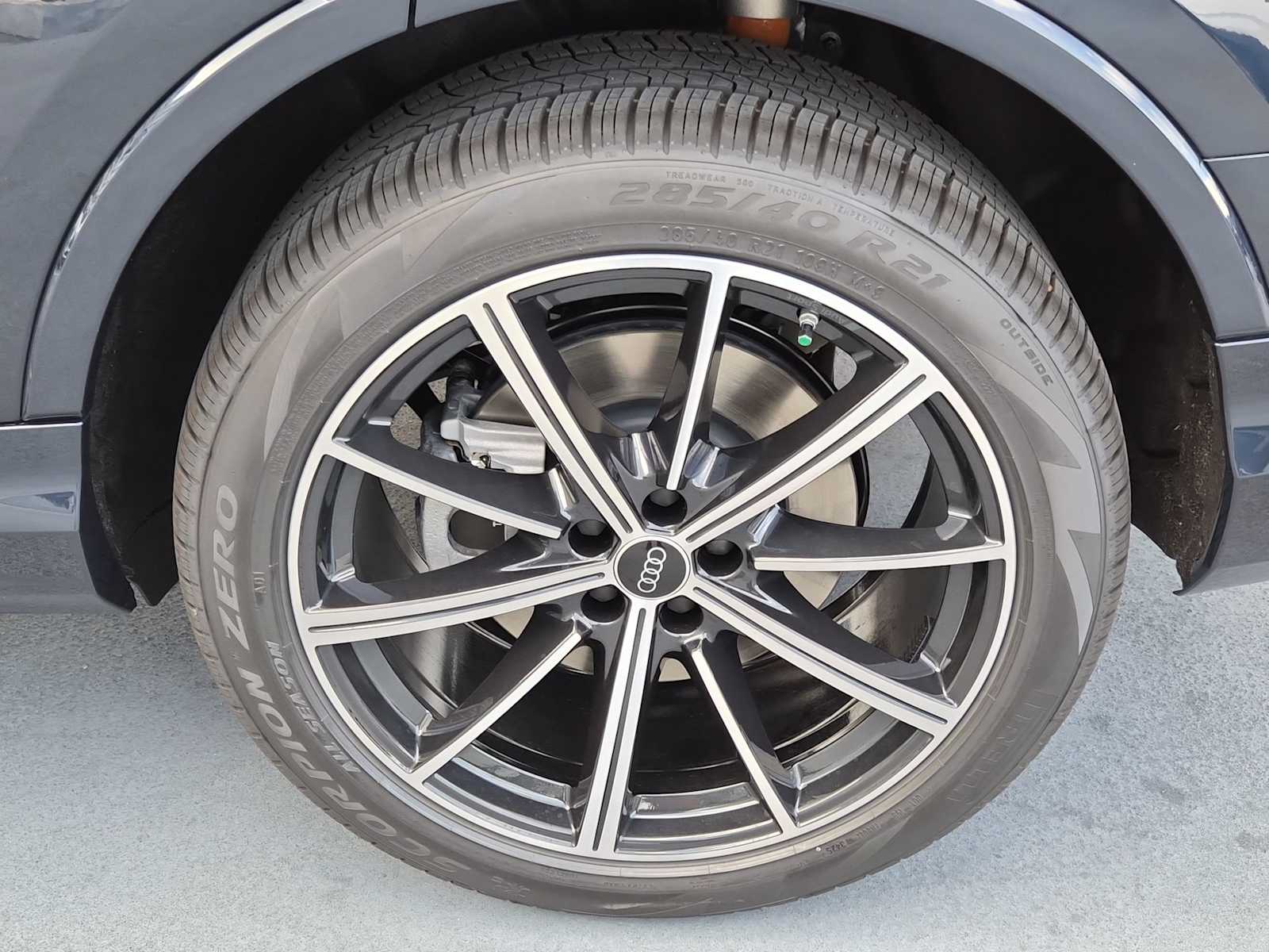 Thumbnail: 2026 Audi Q7 - 12