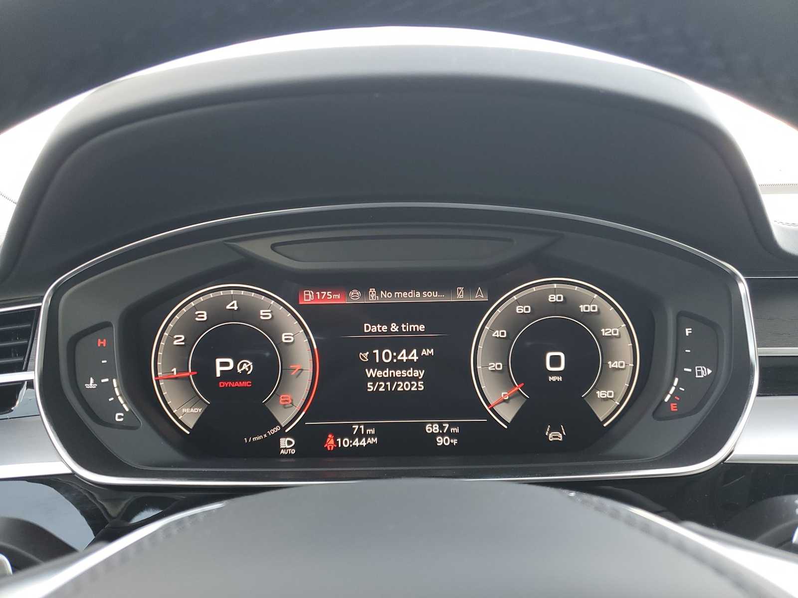 2025 Audi A8 L 23