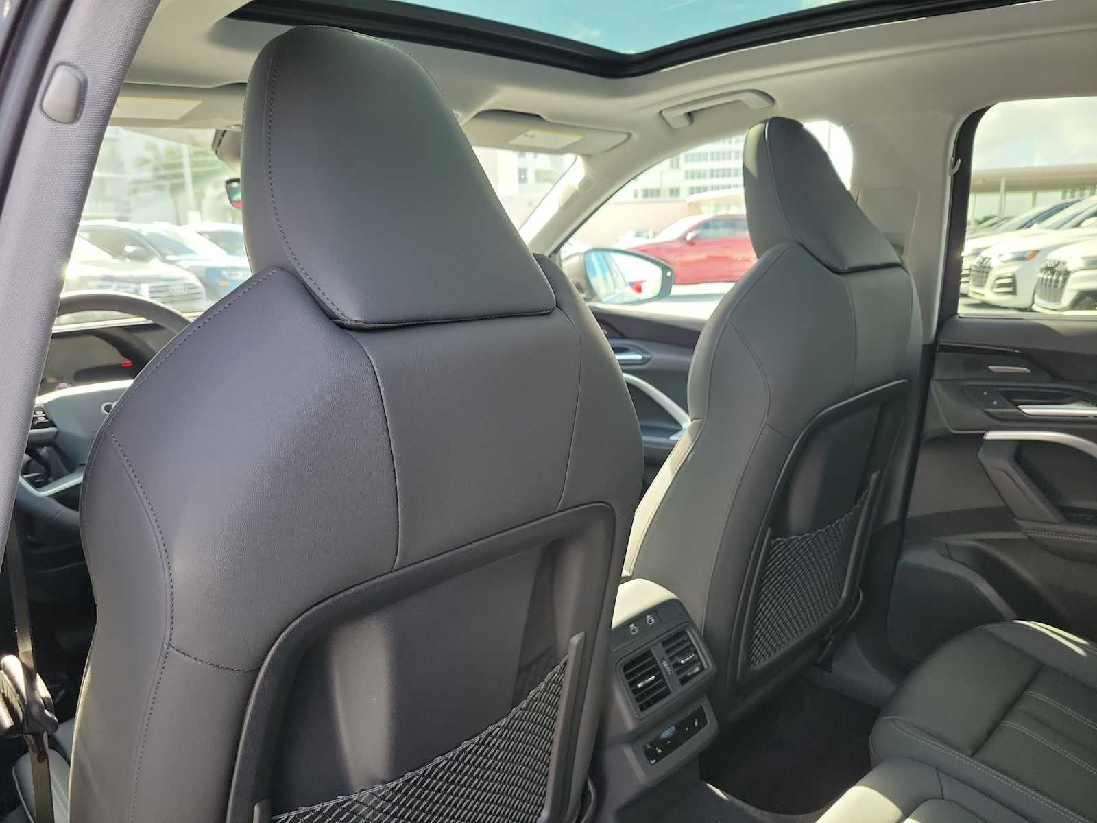 Thumbnail: 2025 Audi Q5 - 17