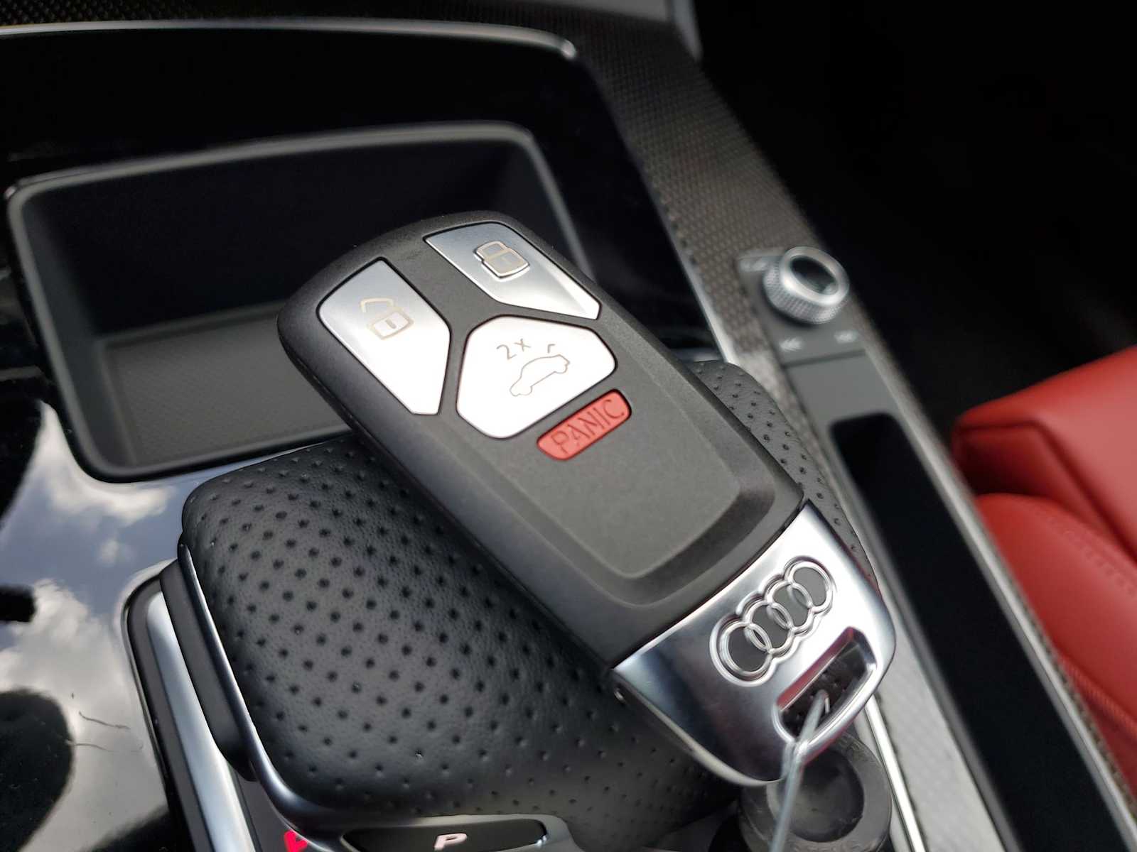 Thumbnail: 2023 Audi SQ5 - 33