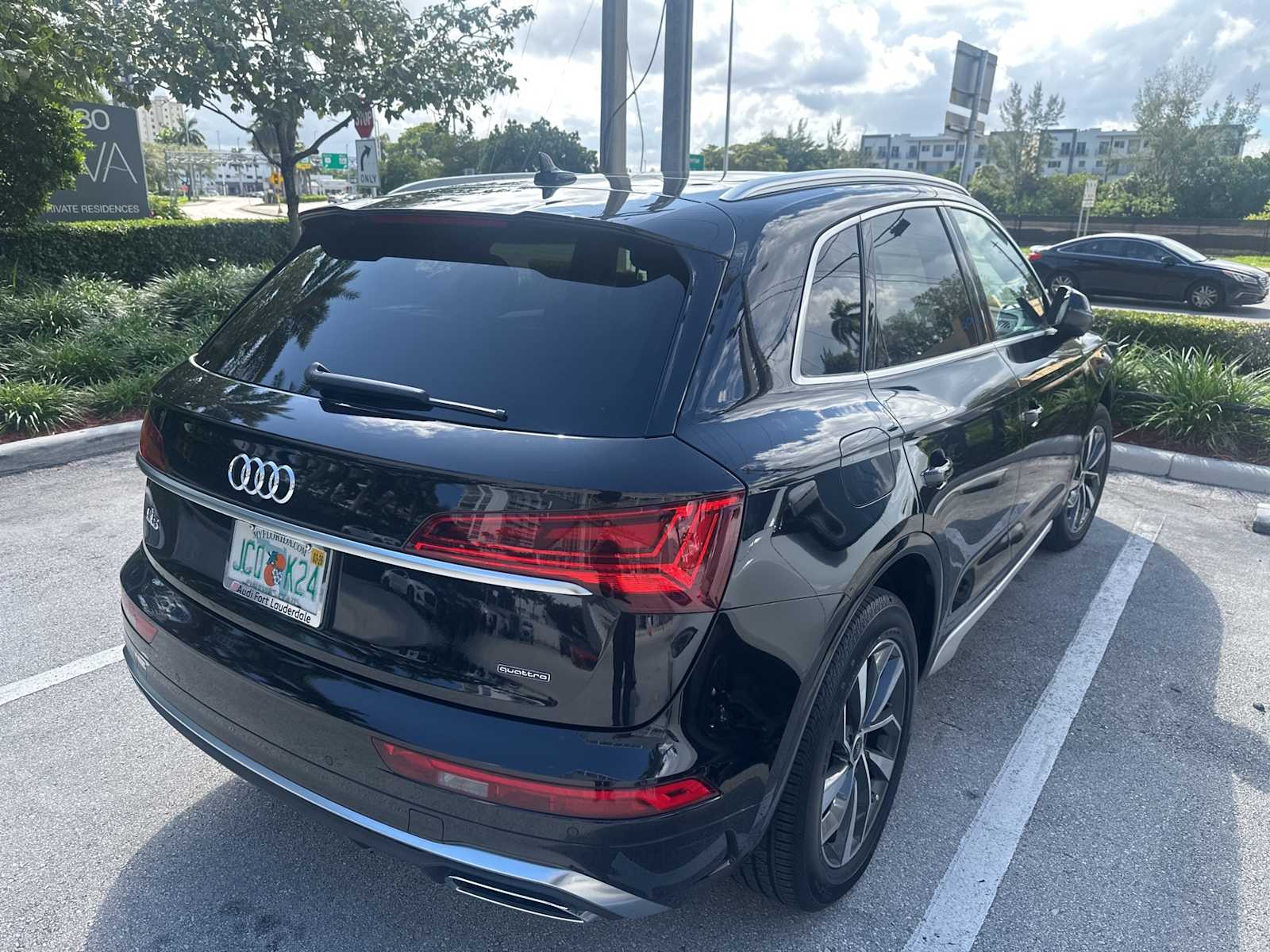Thumbnail: 2023 Audi Q5 - 3