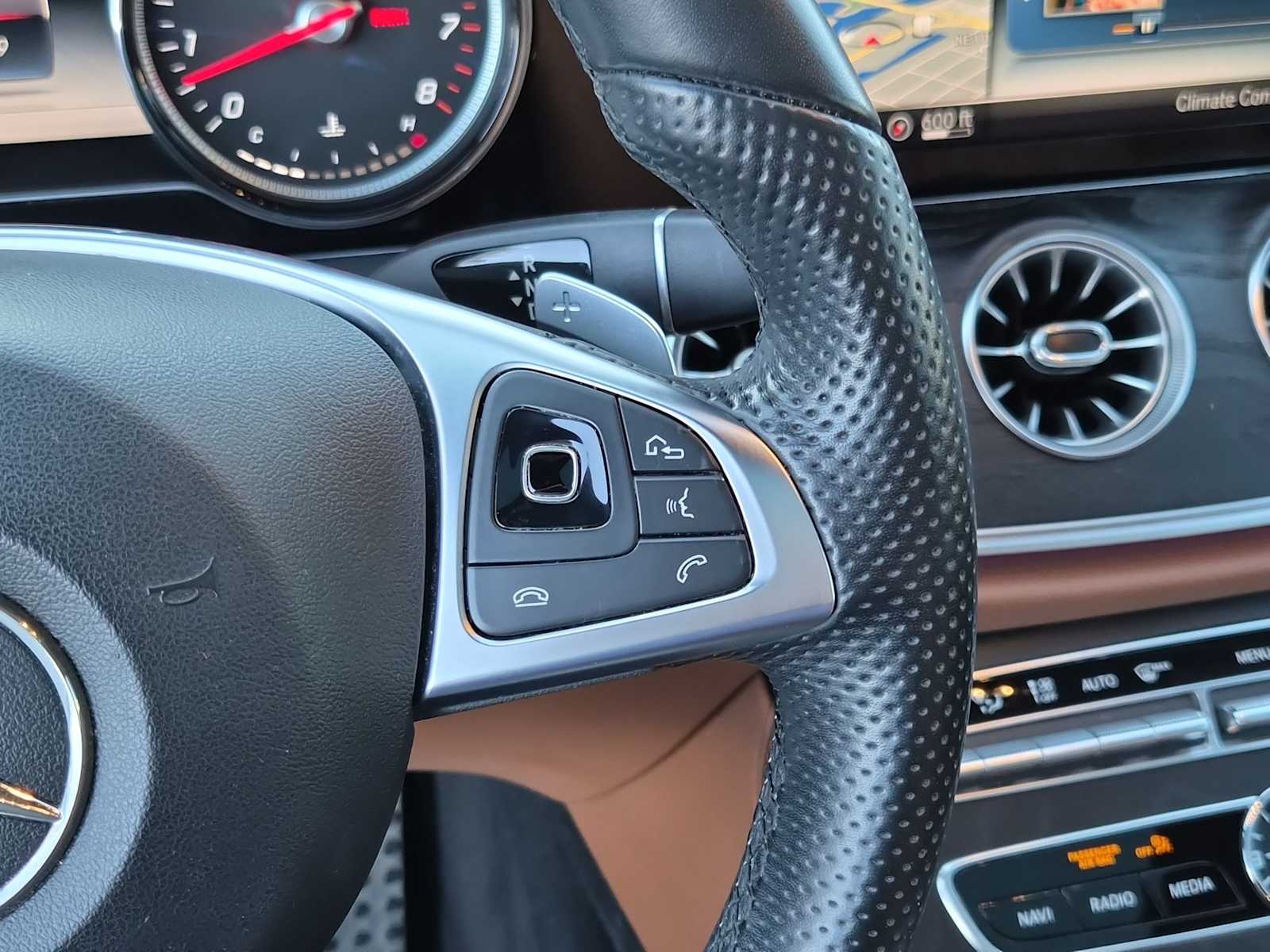 Thumbnail: 2018 Mercedes-Benz E-Class - 20