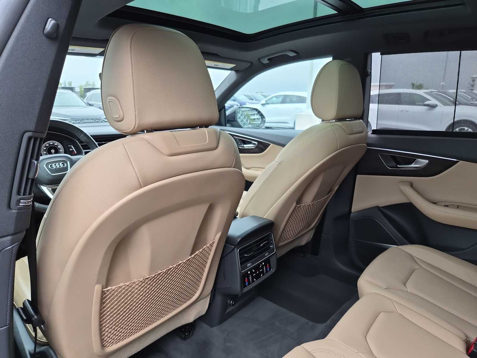 Thumbnail: 2023 Audi Q8 - 17