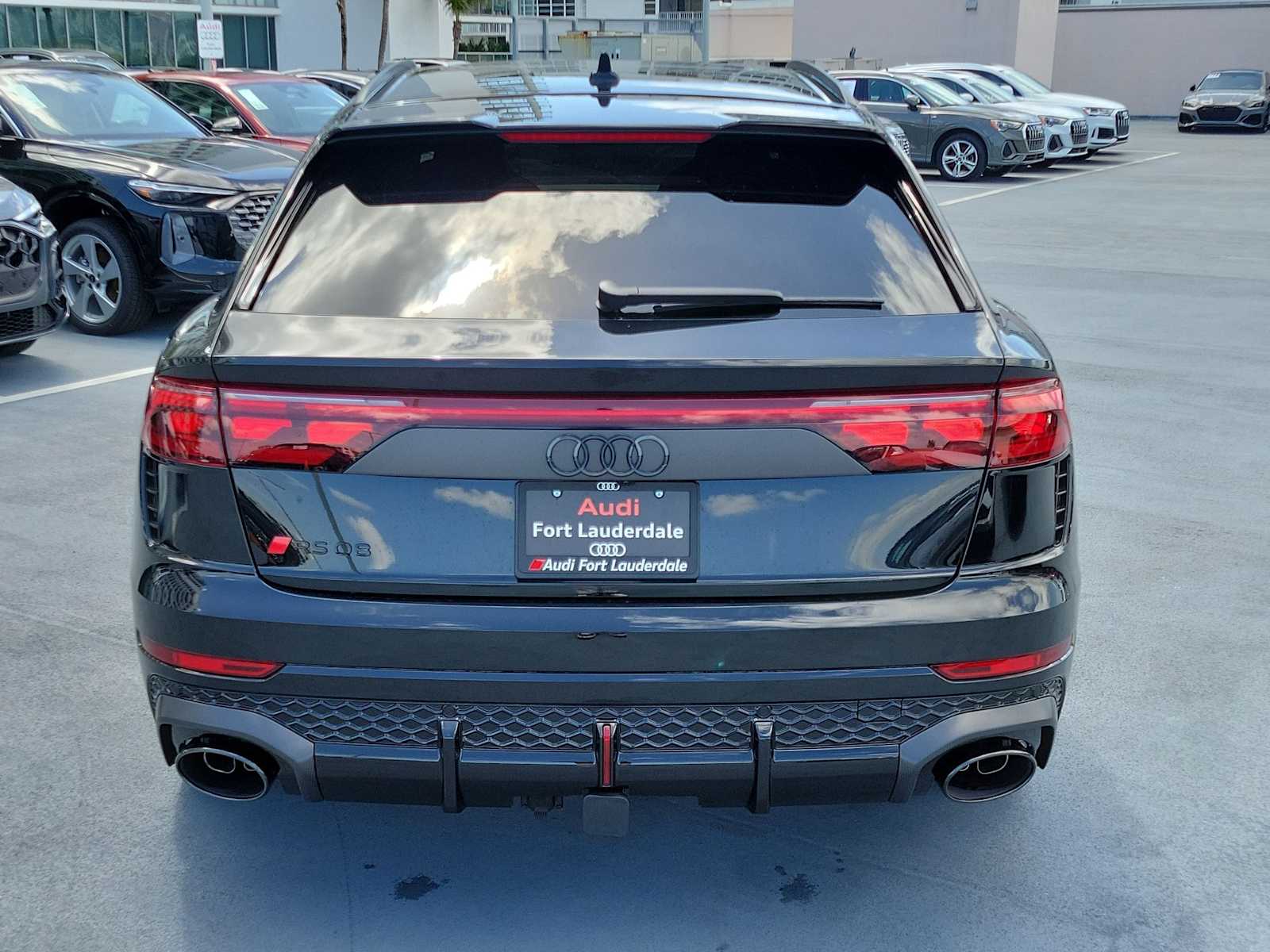 Thumbnail: 2026 Audi RS Q8 - 5