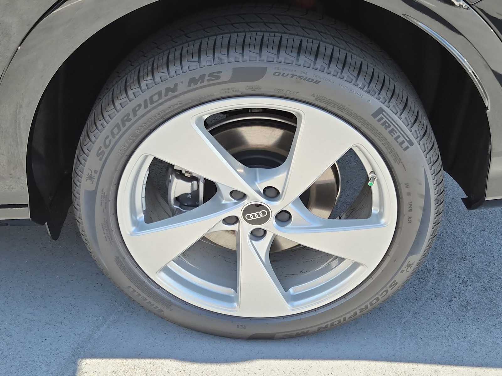 Thumbnail: 2025 Audi Q5 - 12