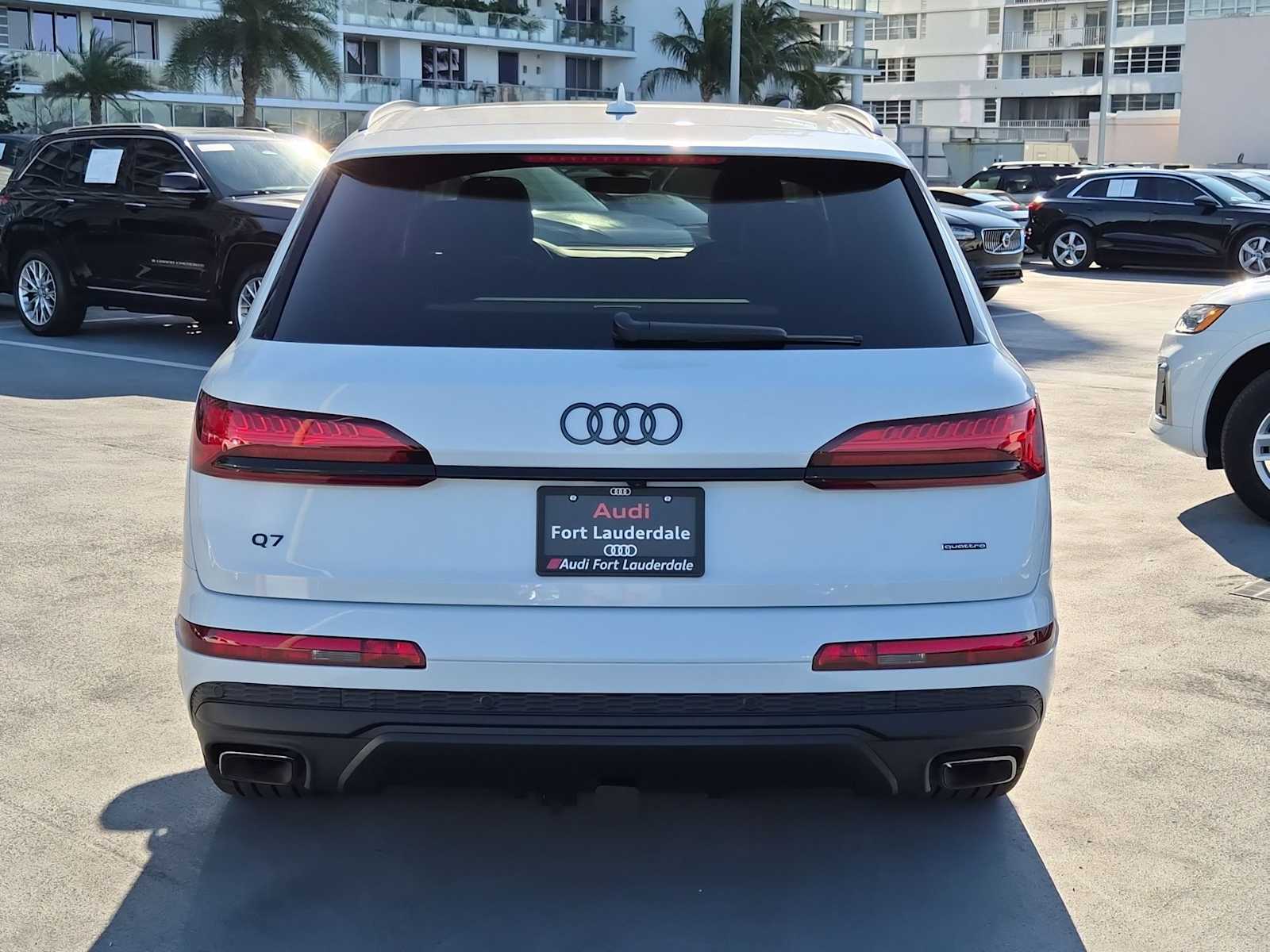 Thumbnail: 2026 Audi Q7 - 5