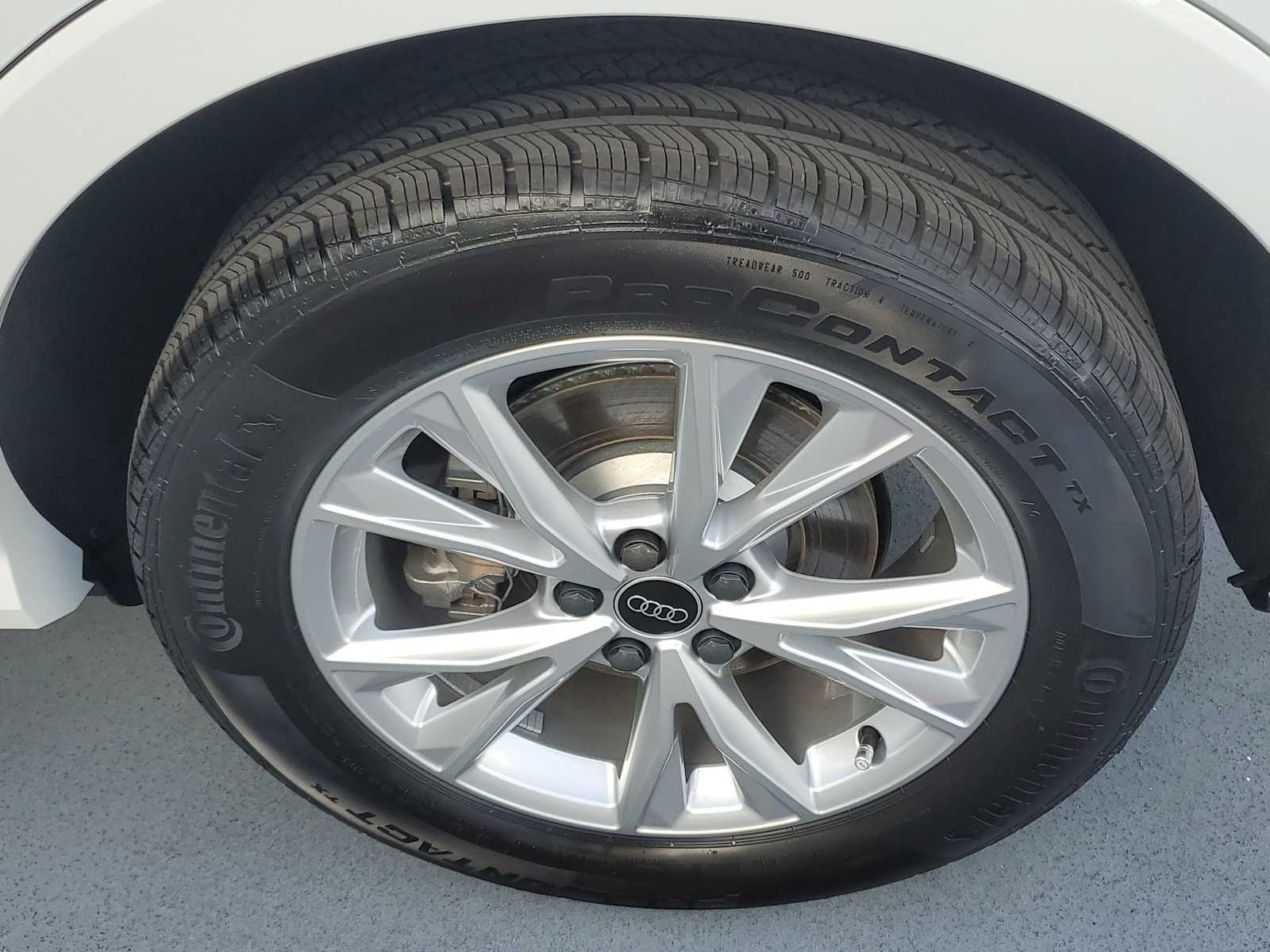 Thumbnail: 2023 Audi Q3 - 12