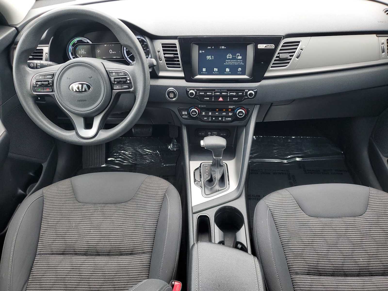 Thumbnail: 2018 Kia Niro - 11