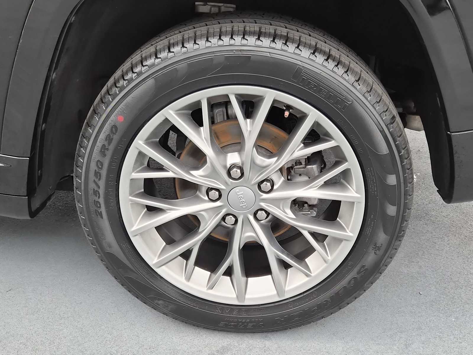 Thumbnail: 2022 Jeep Grand Cherokee - 12