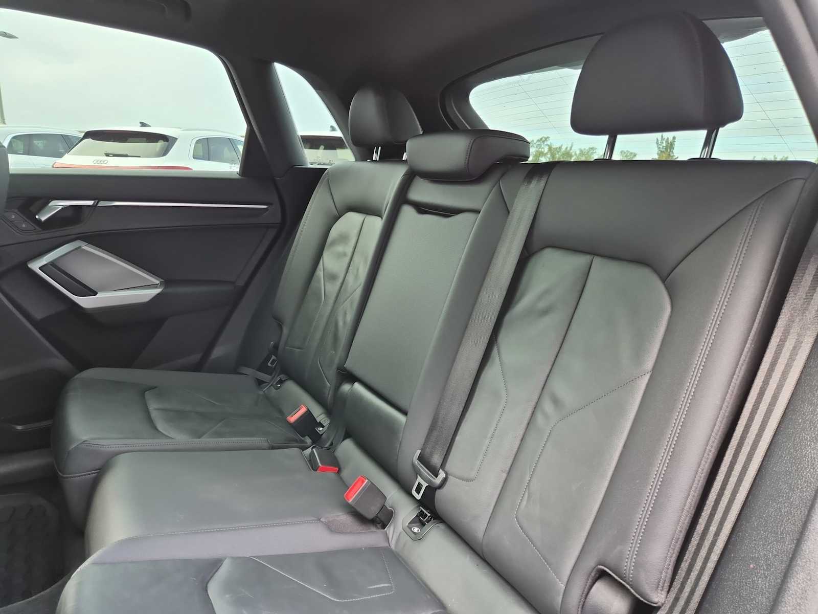 Thumbnail: 2021 Audi Q3 - 19