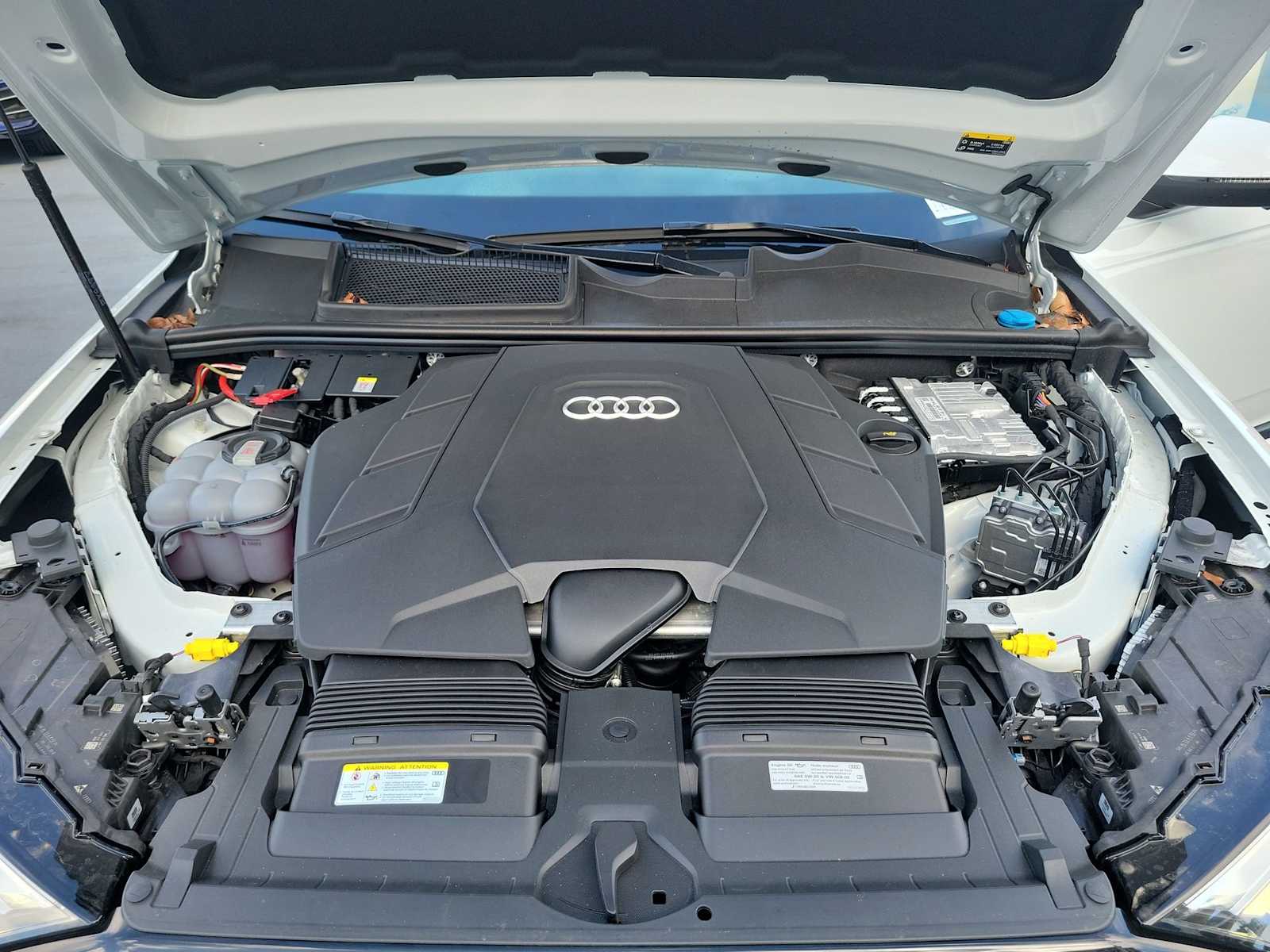 Thumbnail: 2025 Audi Q7 - 13